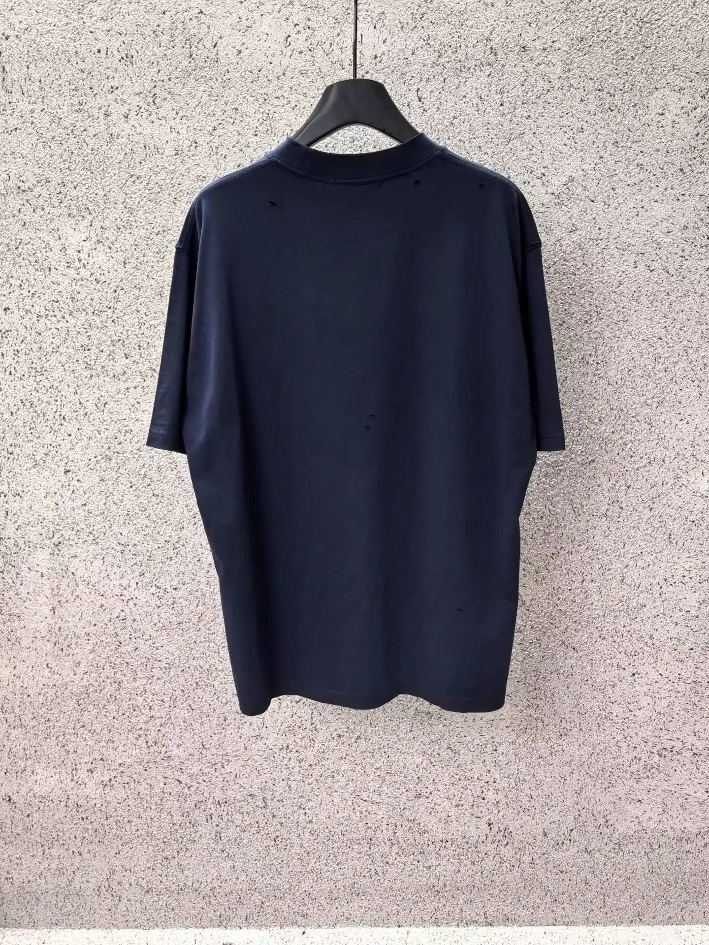 Acne Studios "Exford" Distressed Logo T-Shirt (Navy) — 보기 4