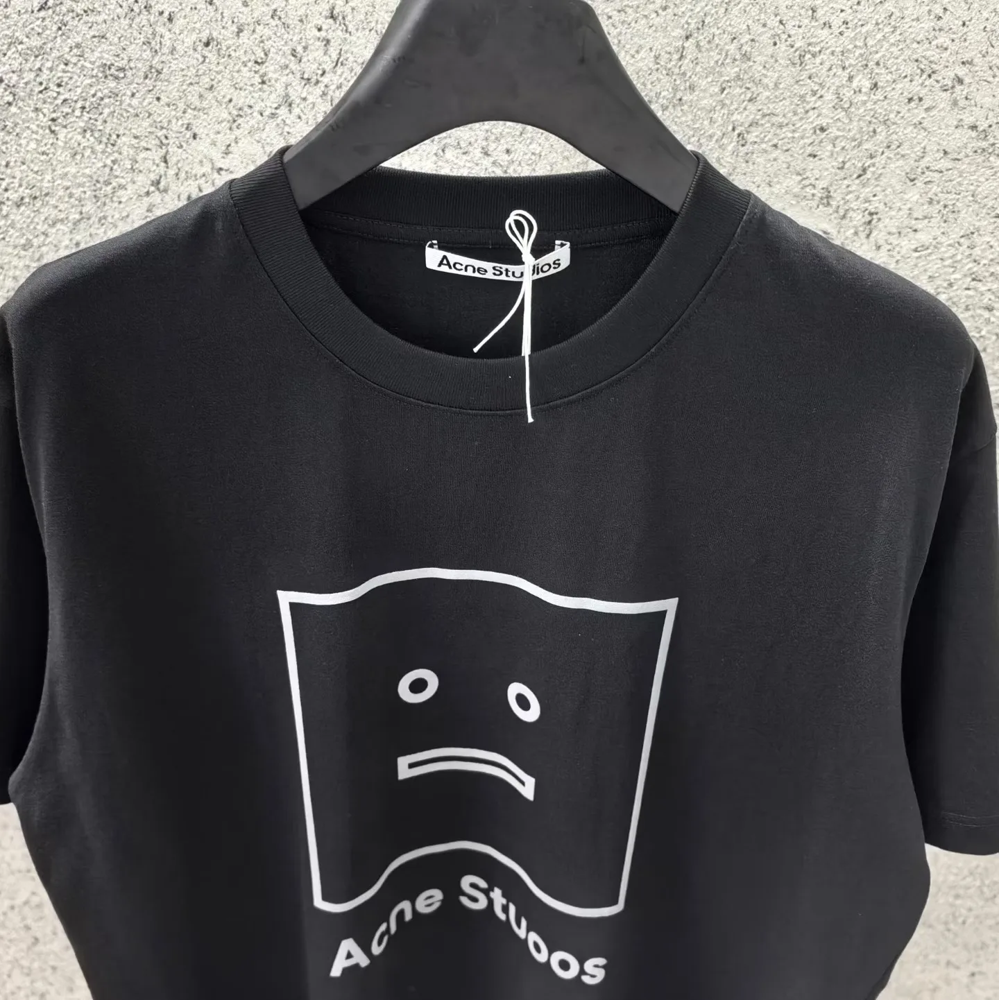 Acne Studios Face Logo T Shirt (Black) — 보기 4