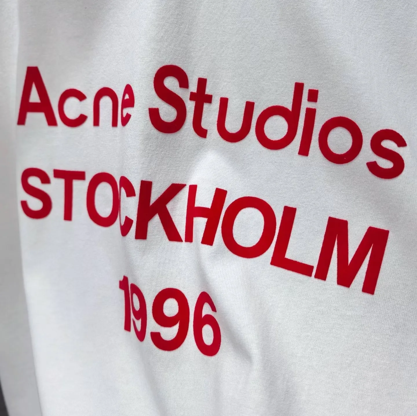 Acne Studios Logo-Print T Shirt (White) — 보기 2