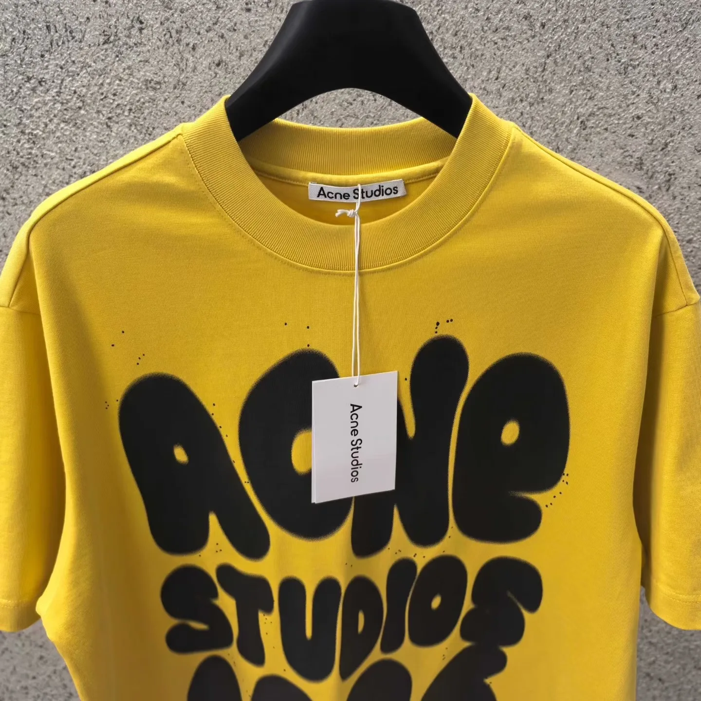 Acne Studios Spray Paint Logo T Shirt (Mustard) — 보기 3