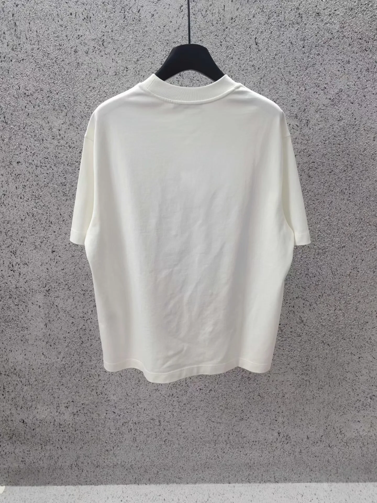 Acne Studios Spray Paint Logo T Shirt (White) — 보기 2
