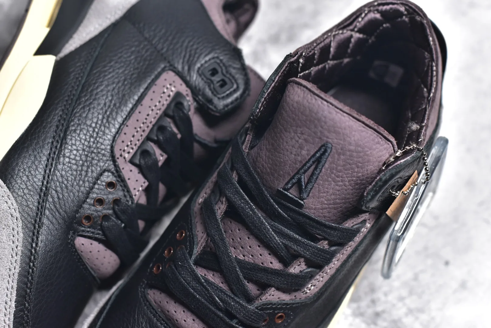 Air Jordan 3 x A Ma Maniére (Black and Flat Pewter) — ビュー 9