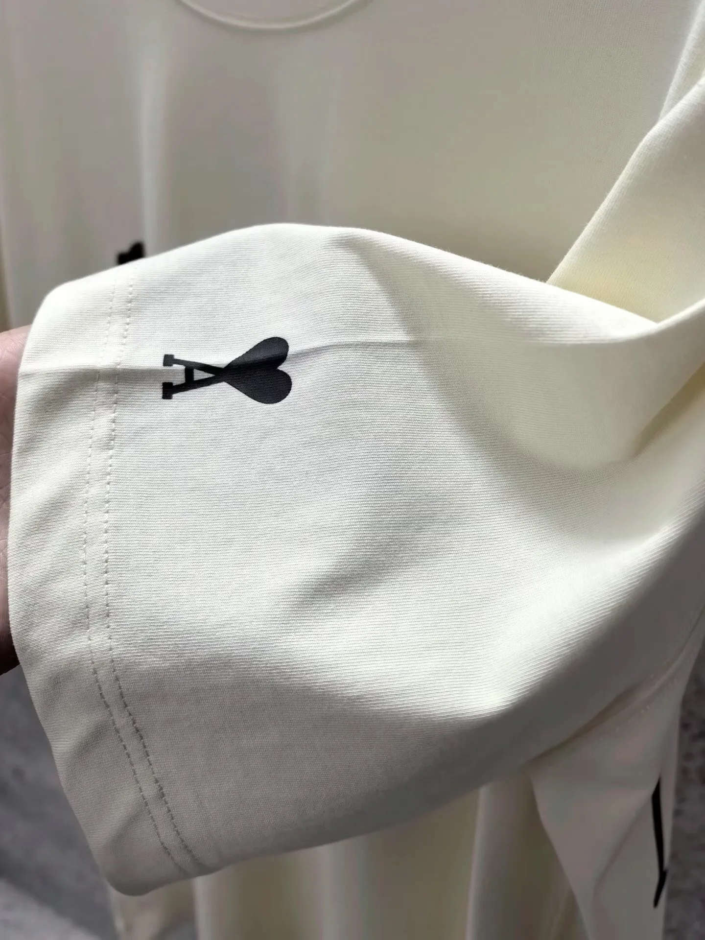 Ami Cotton Ami Paris Print T-shirt (White Cream) — 보기 4