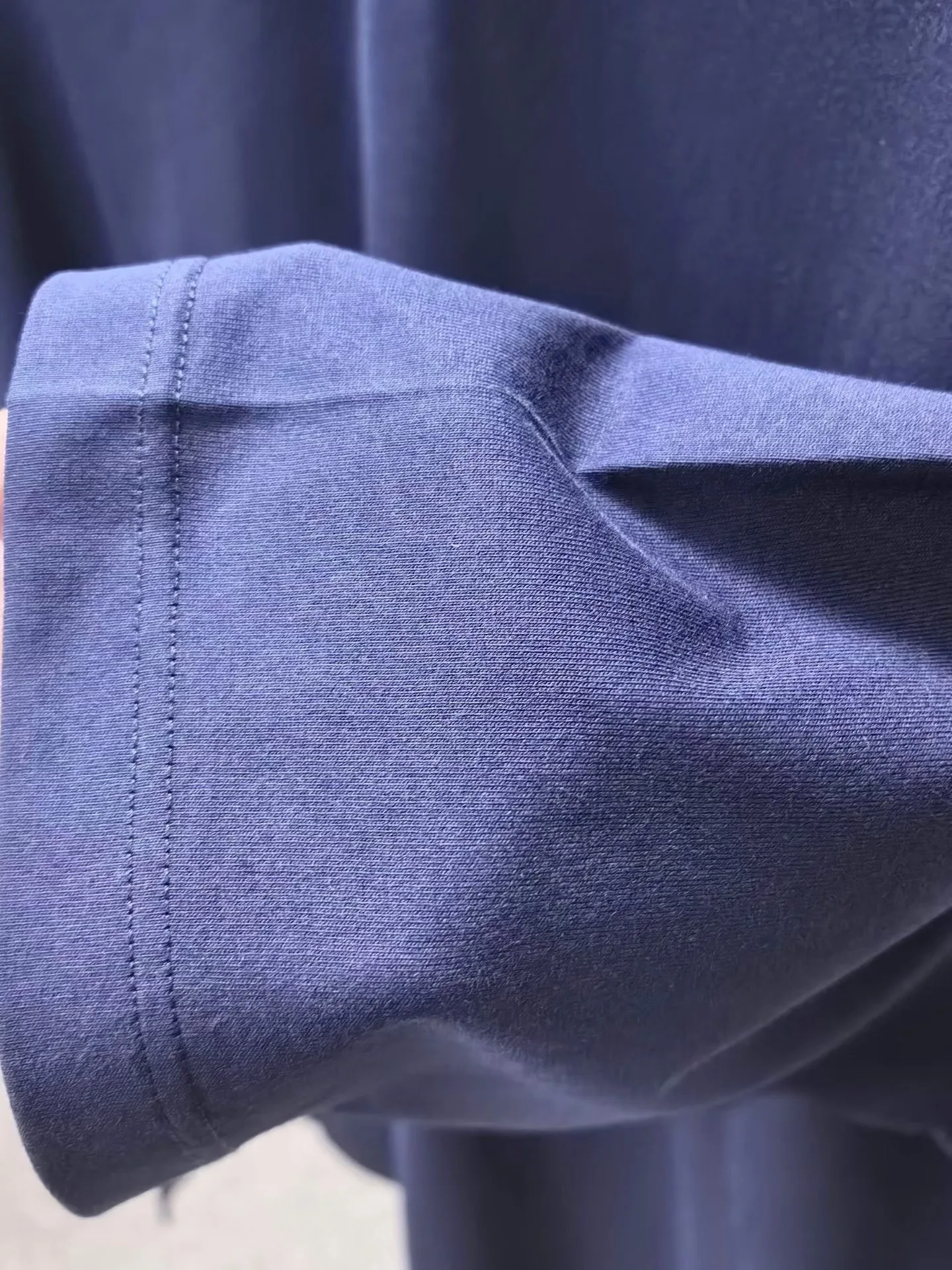 Ami Embroidered Logo (Navy) — 보기 4