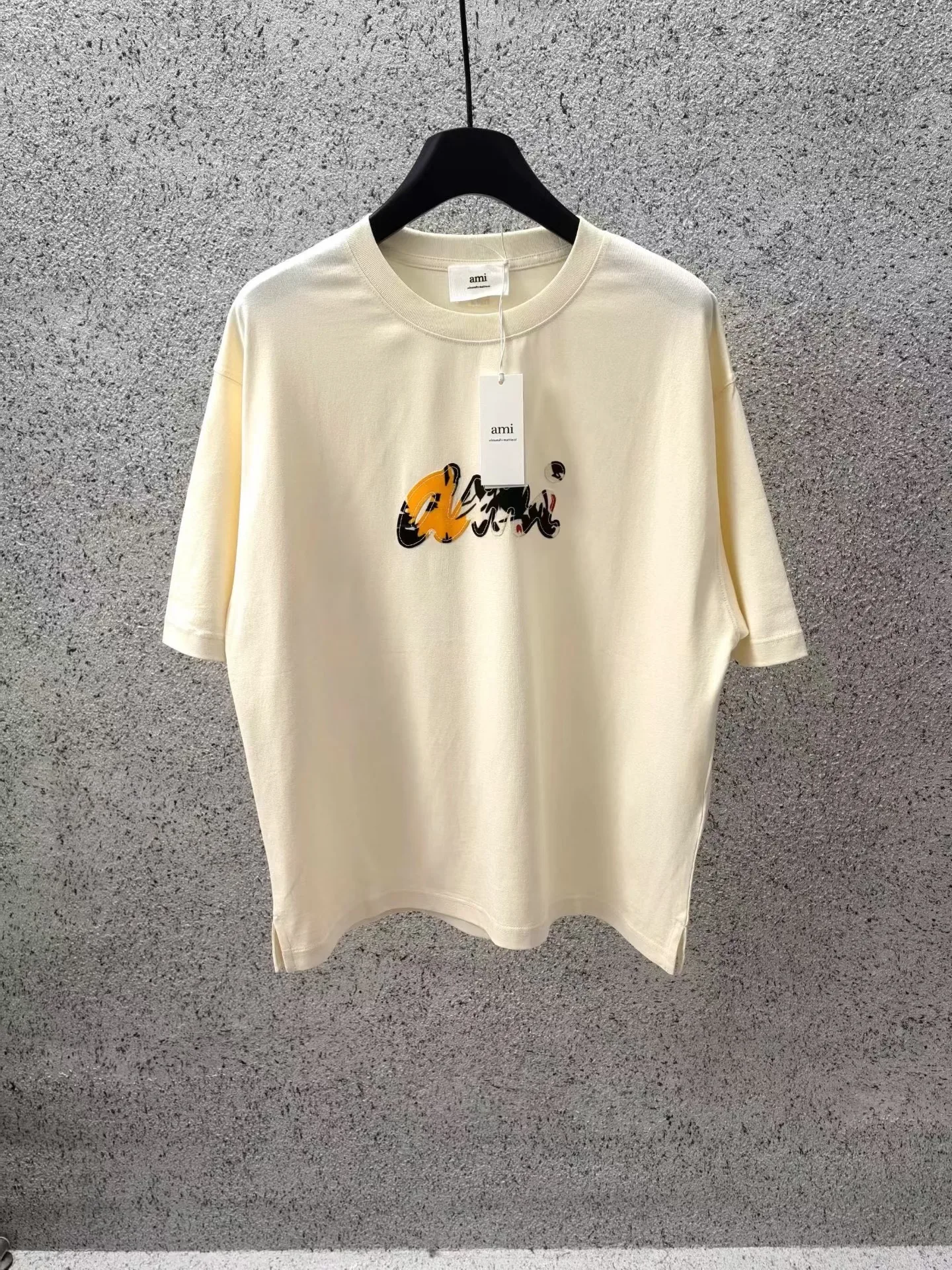 Ami Embroidered Logo (Yellow)