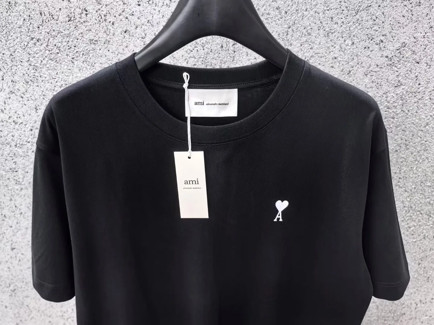 Places Des Victoires T-Shirt (Black) — 图 3