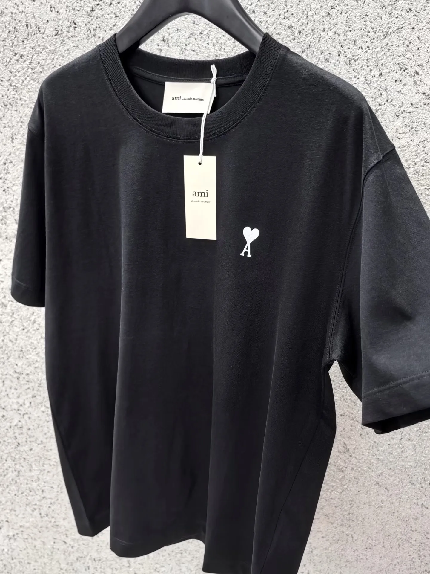 Places Des Victoires T-Shirt (Black) — 图 4