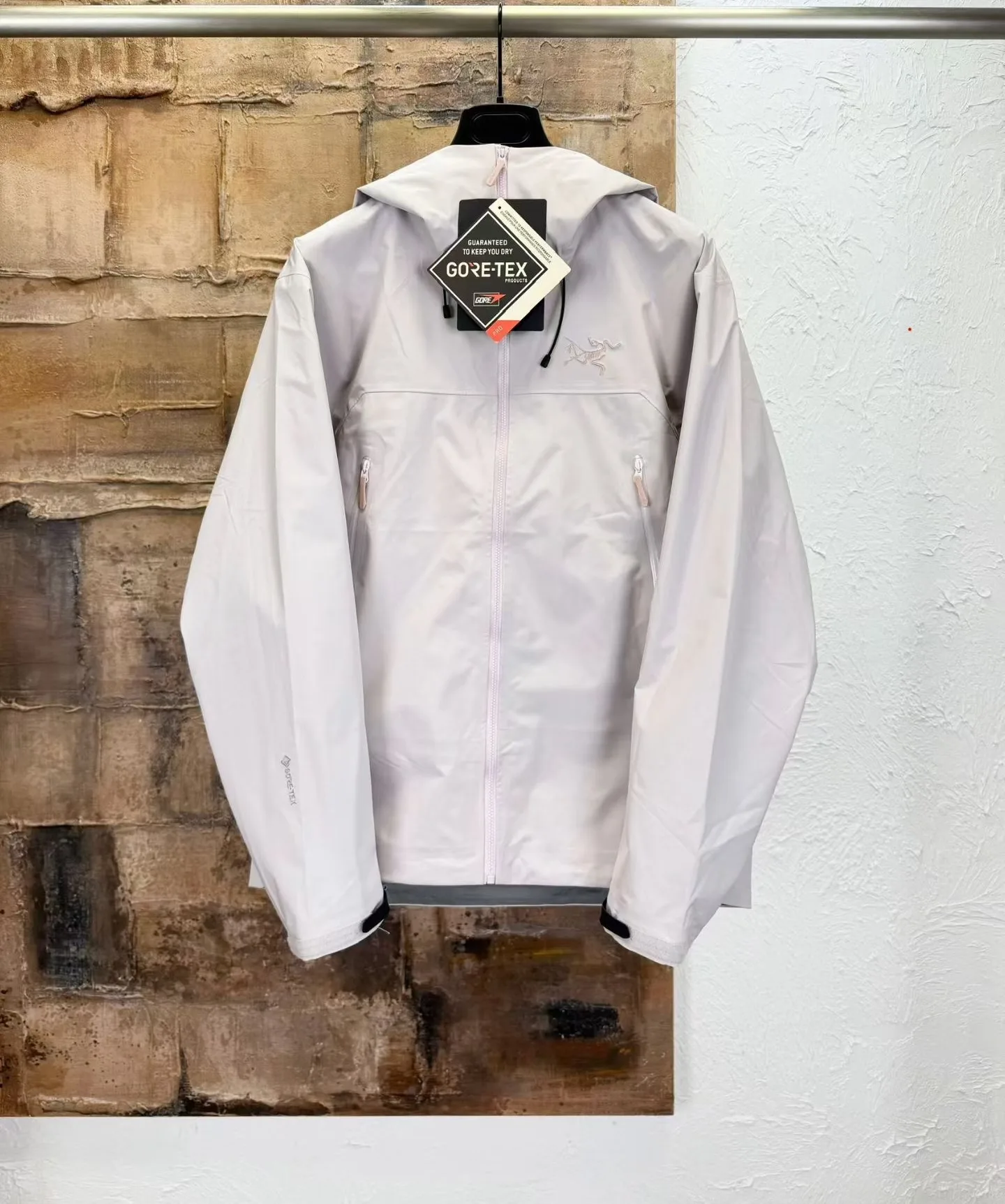 Arc'teryx Beta SL Jacket (White)