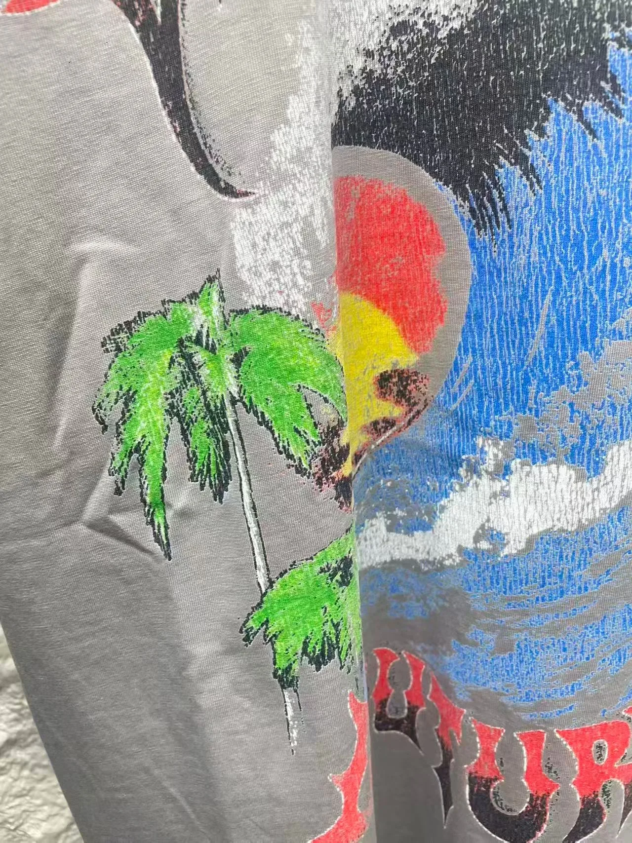 Balenciaga Graphic-Print Oversized T-shirt (Grey) — ビュー 2