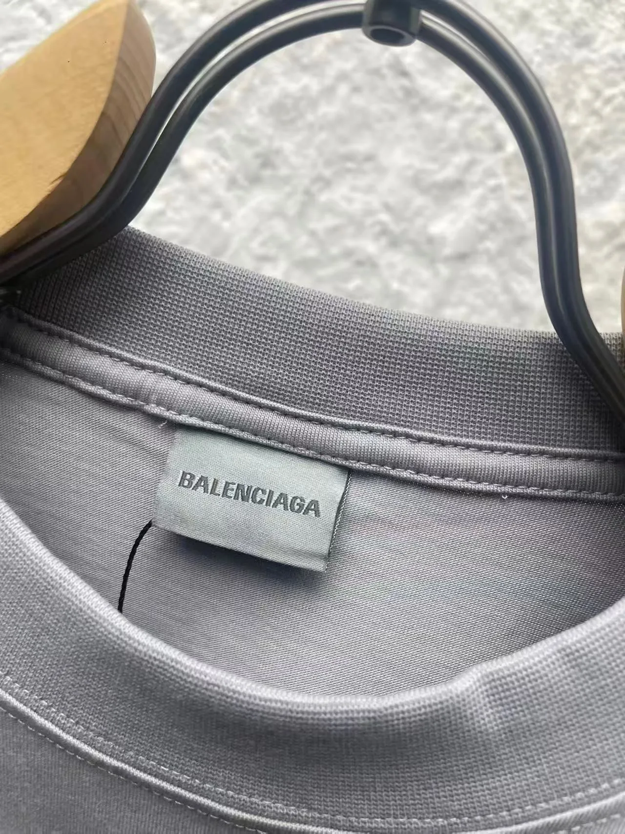 Balenciaga Graphic-Print Oversized T-shirt (Grey) — ビュー 3