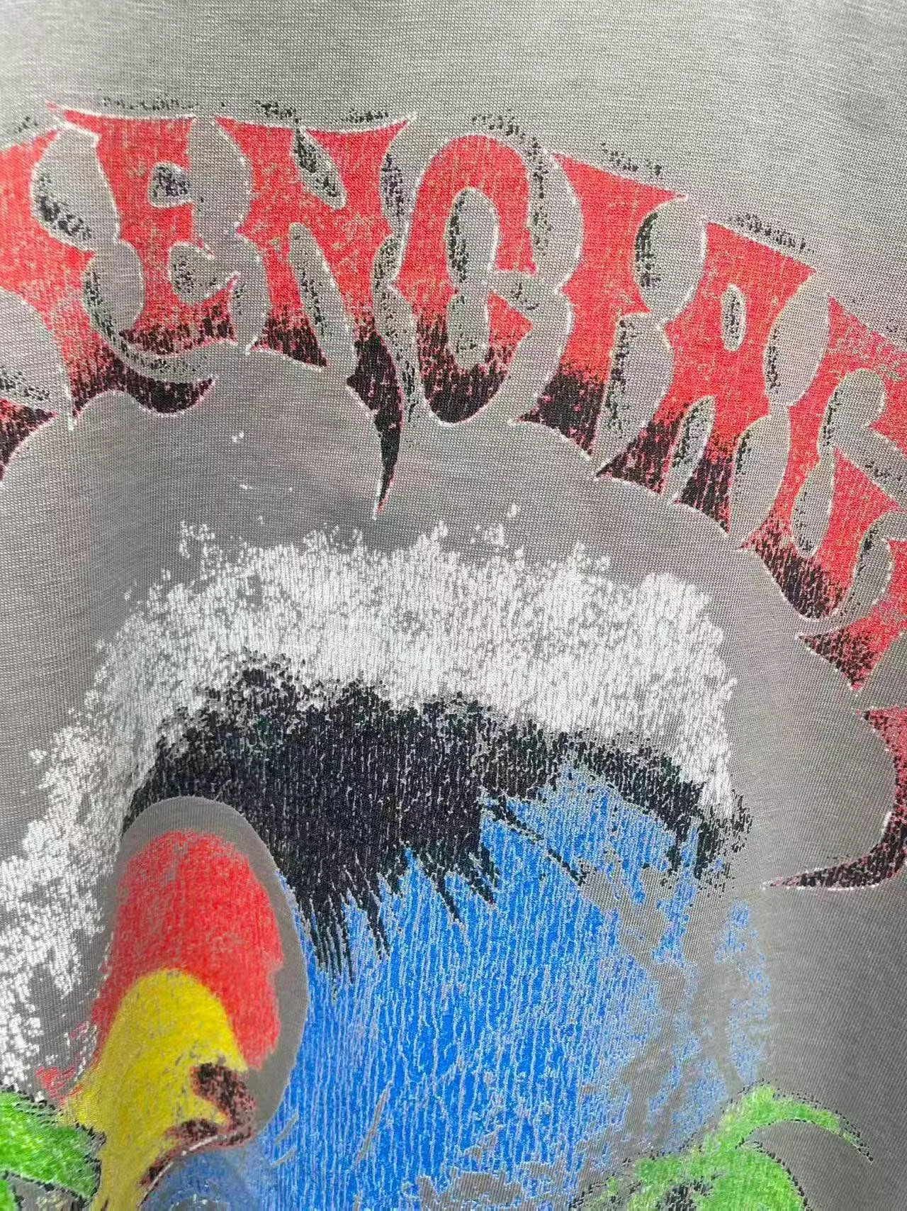 Balenciaga Graphic-Print Oversized T-shirt (Grey) — ビュー 4