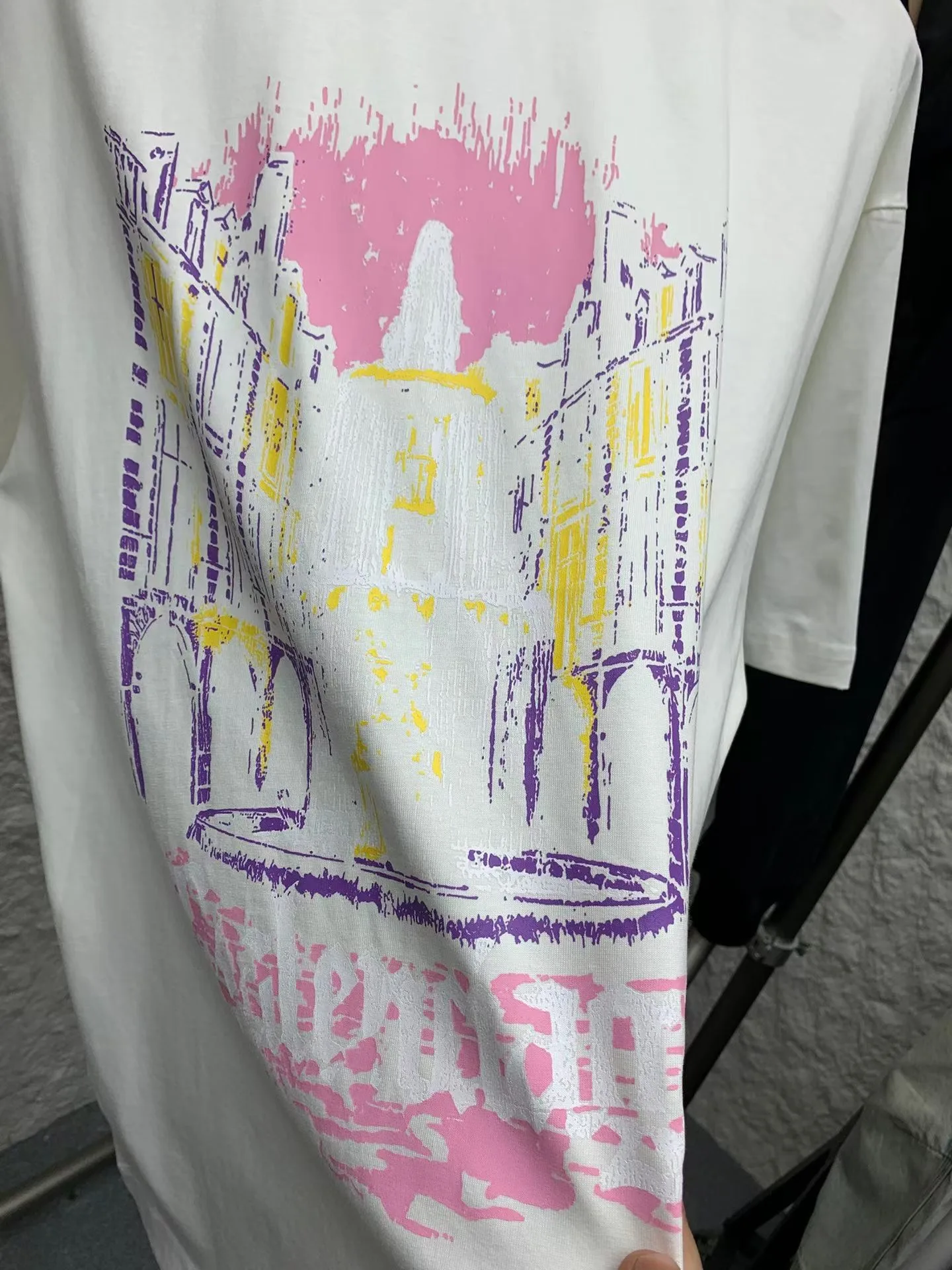 Balenciaga graphic-print t-shirt (White) — ビュー 2