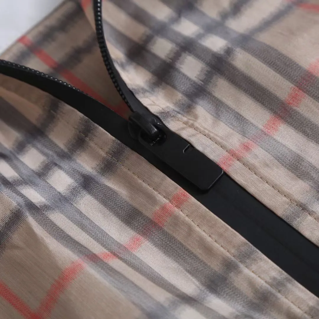 Burberry Gradient Check Newport Hooded Jacket — ビュー 4