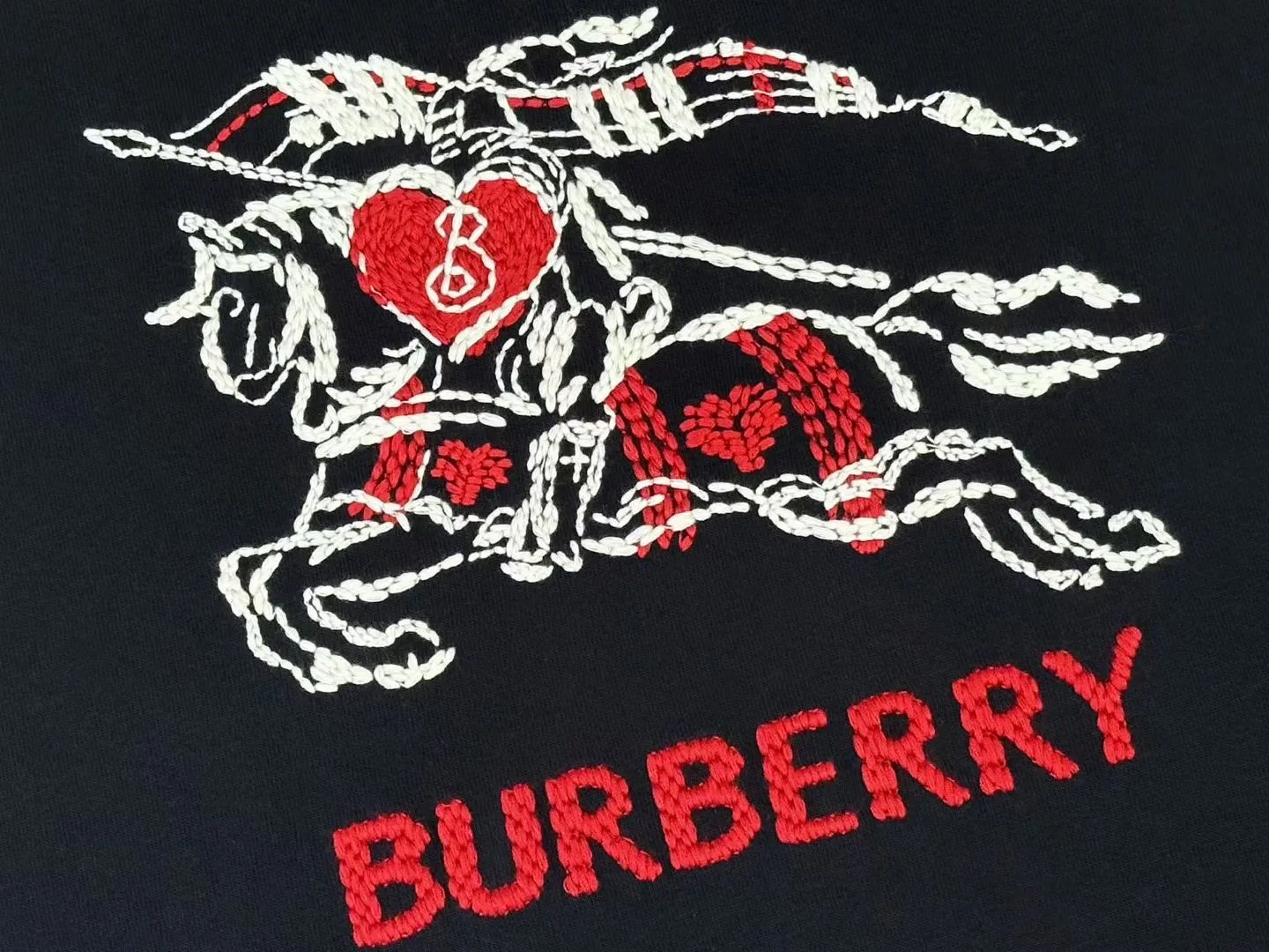 Heart Knight Cotton T-shirt (Black) — ビュー 2