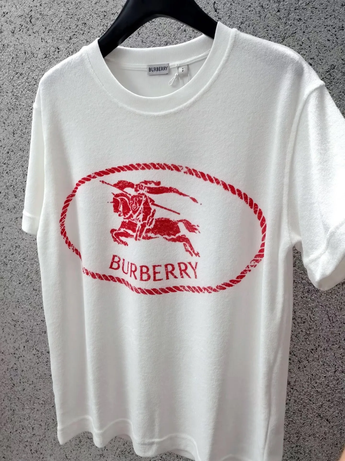 Burberry logo-print T-shirt — 보기 2