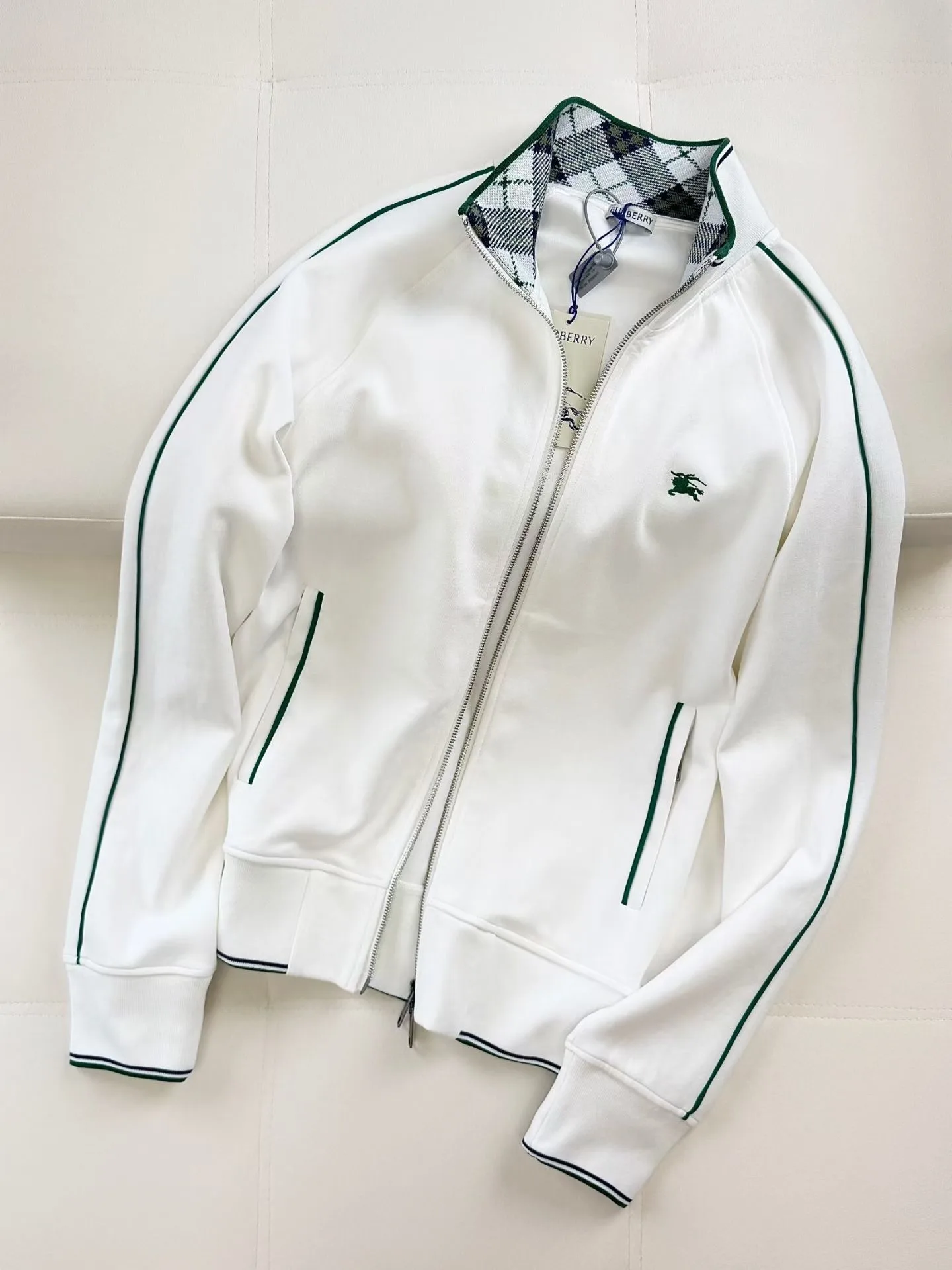 Burberry Nylon Cotton Tennis Jacket (Chalk White) — 图 2