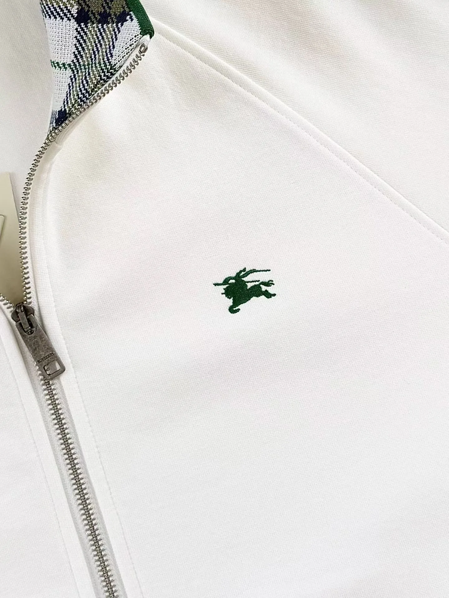 Burberry Nylon Cotton Tennis Jacket (Chalk White) — 图 4