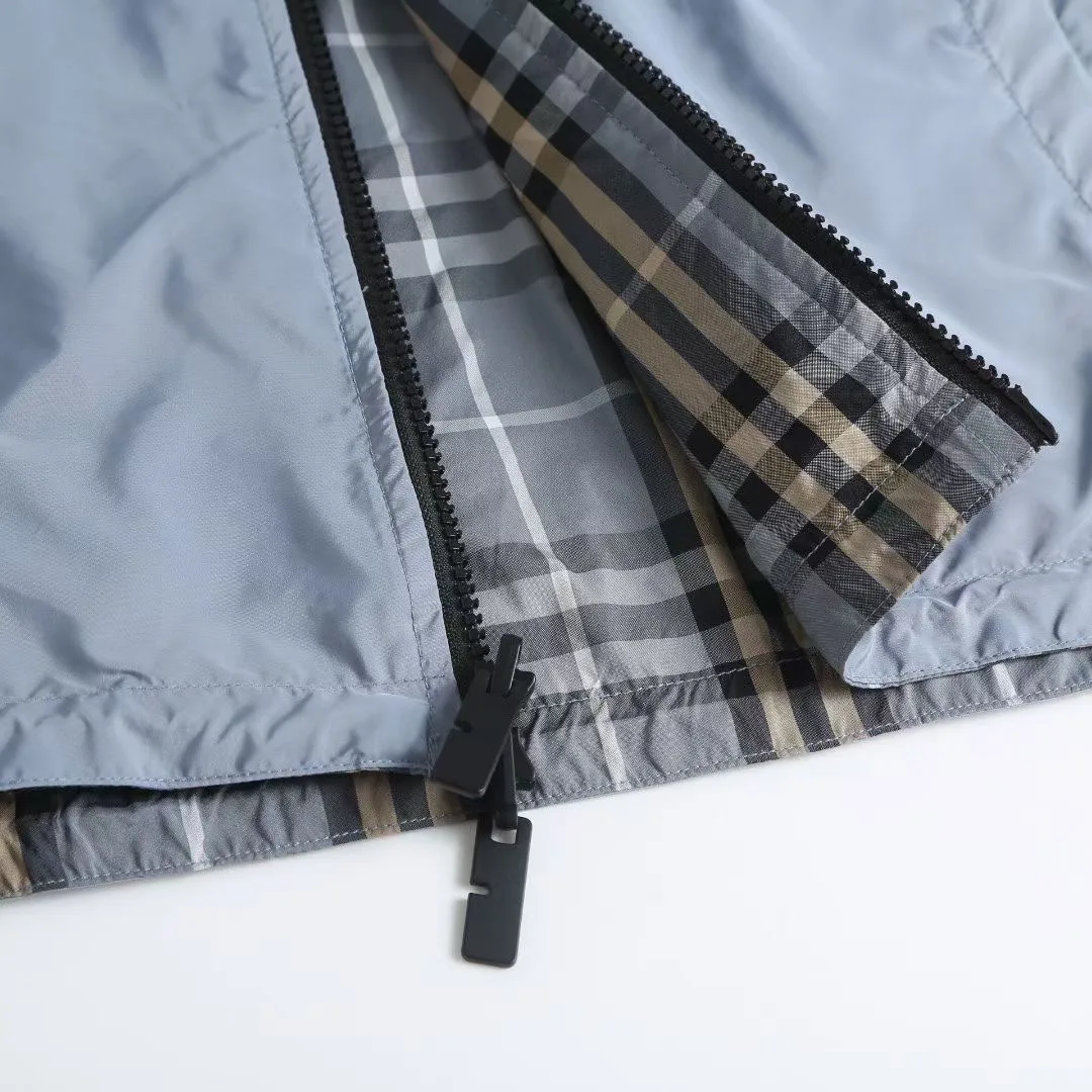 Burberry Reversible Check Hooded Jacket S26 — 보기 16