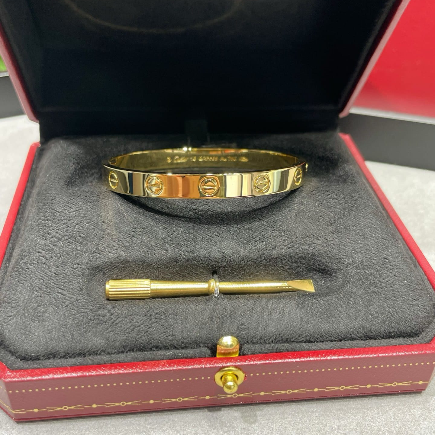 Cartier LOVE Bracelet, Yellow Gold, Classic Model, Plain, Single-Screw Closure — view 2