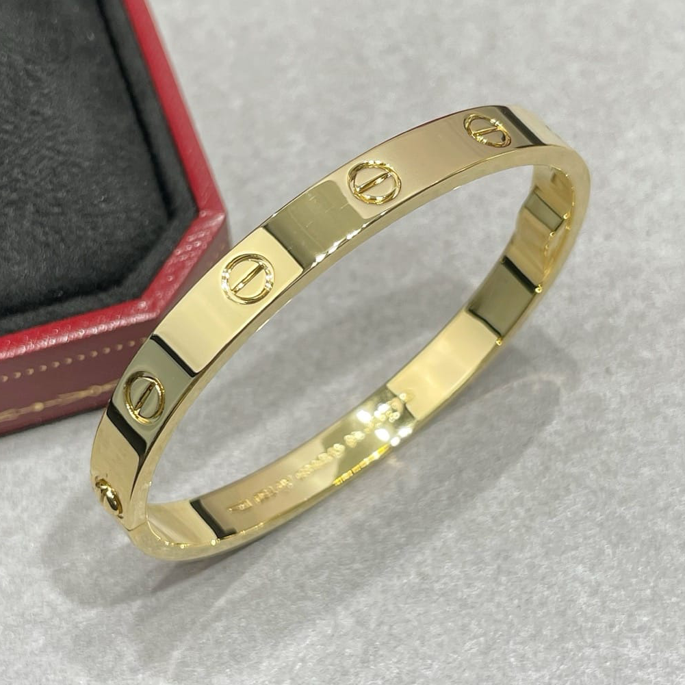 Cartier LOVE Bracelet, Yellow Gold, Classic Model, Plain, Single-Screw Closure — view 3