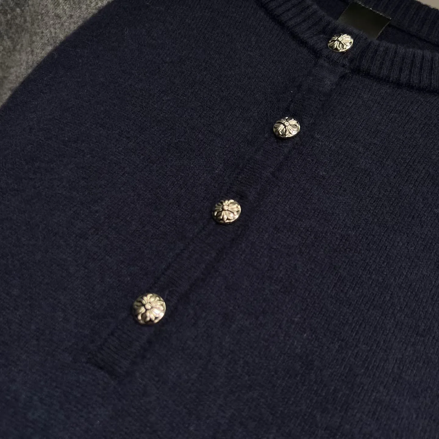 Chrome Hearts Color Blocked Raglan Sleeve Knit Sweater — ビュー 4