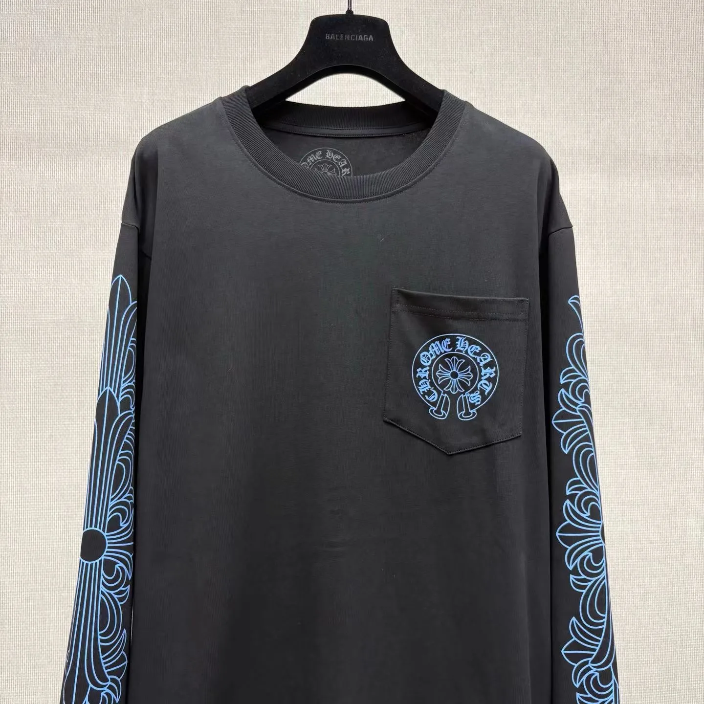 Chrome Hearts Horseshoe Pocket Logo  Long Sleeve T Shirt (Black/Blue) — 보기 2