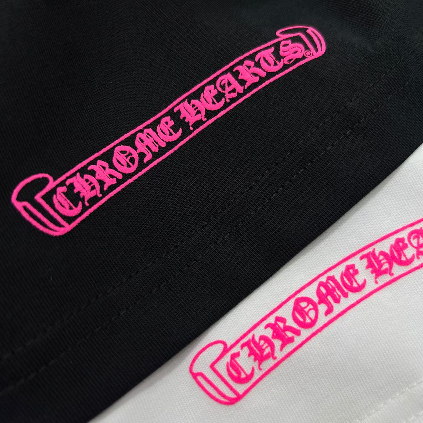 Chrome Hearts Pink Horseshoe Print T-Shirt — view 7