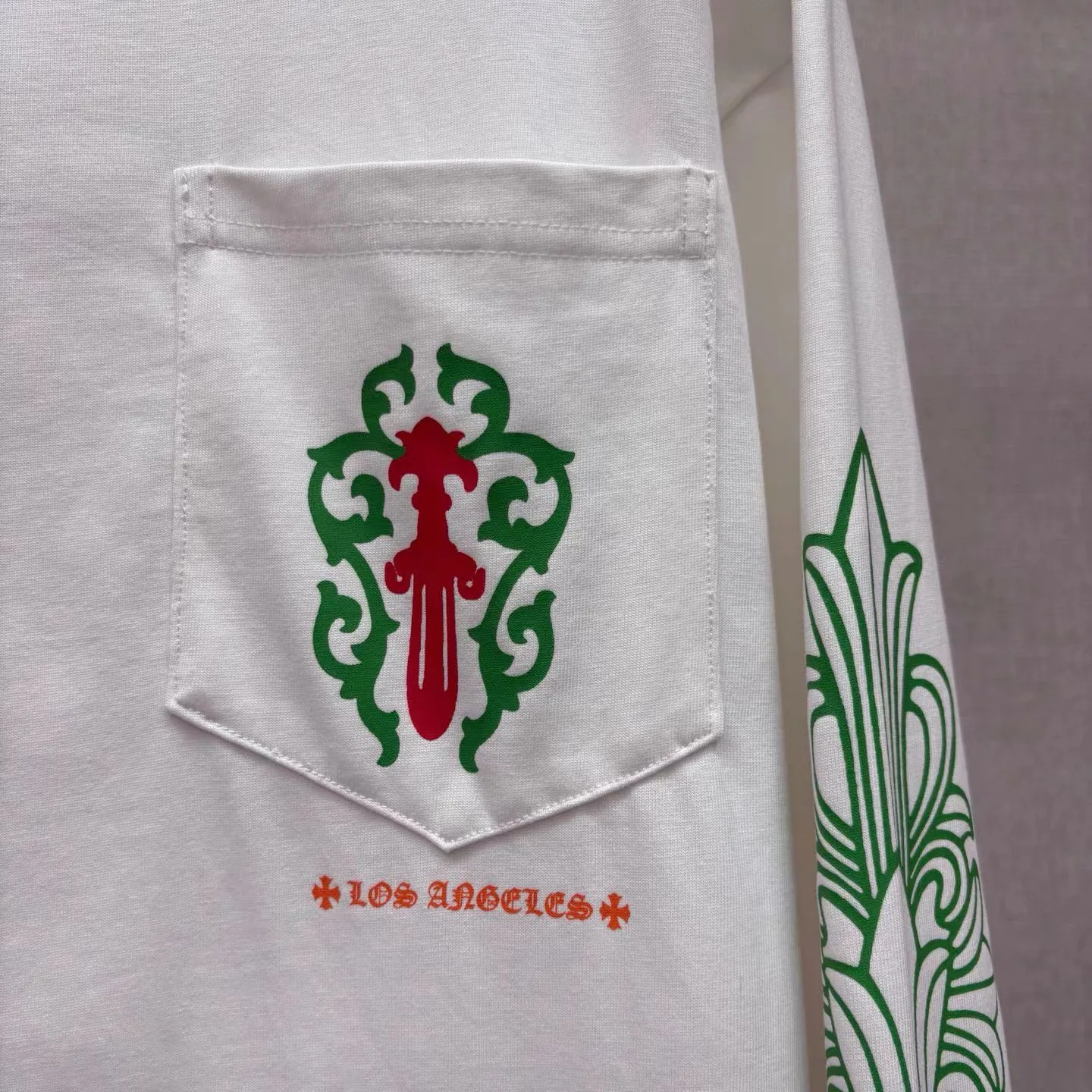 Chrome Hearts Los Angeles Dagger Long Sleeve T-Shirt (White) — 보기 5