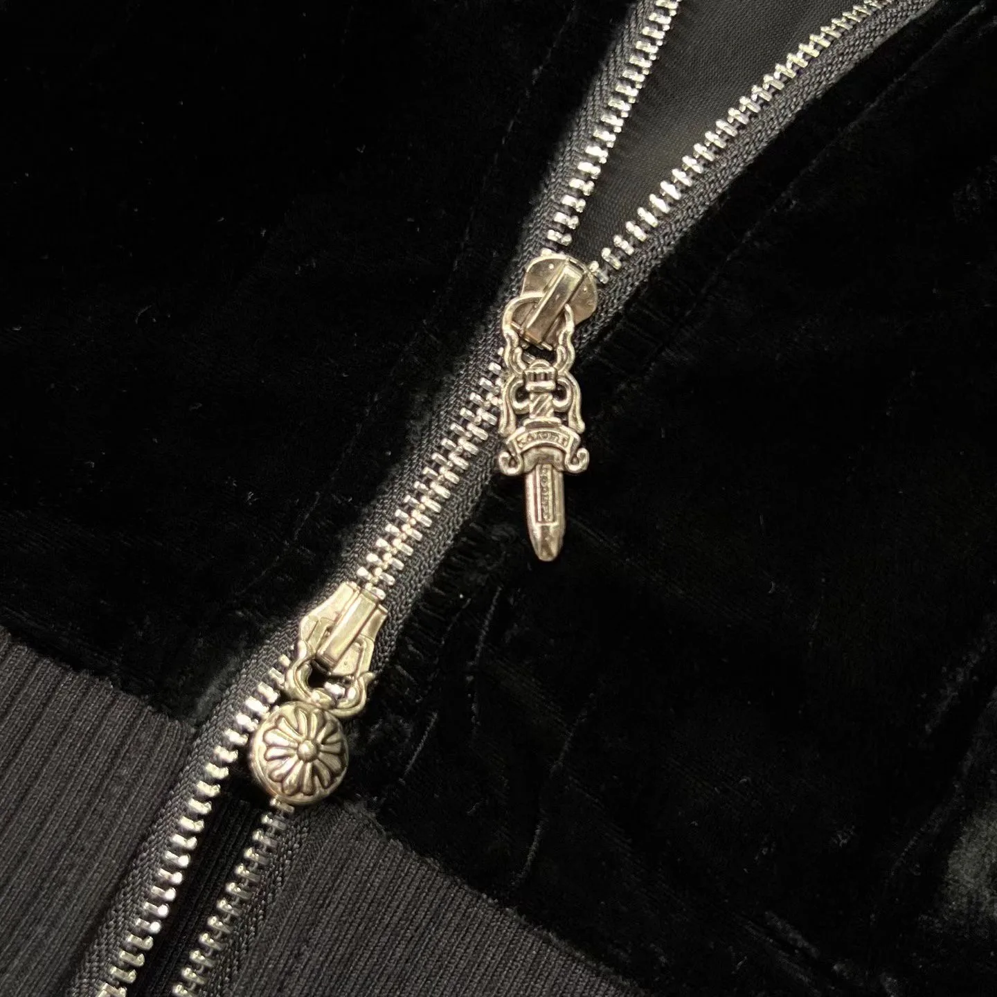 Chrome Hearts Navy Velour Jacket  — ビュー 2