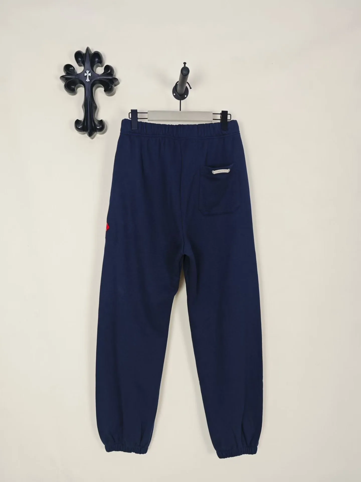 CH Paper Jam Cemetery Cross Patch Sweatpants — ビュー 3