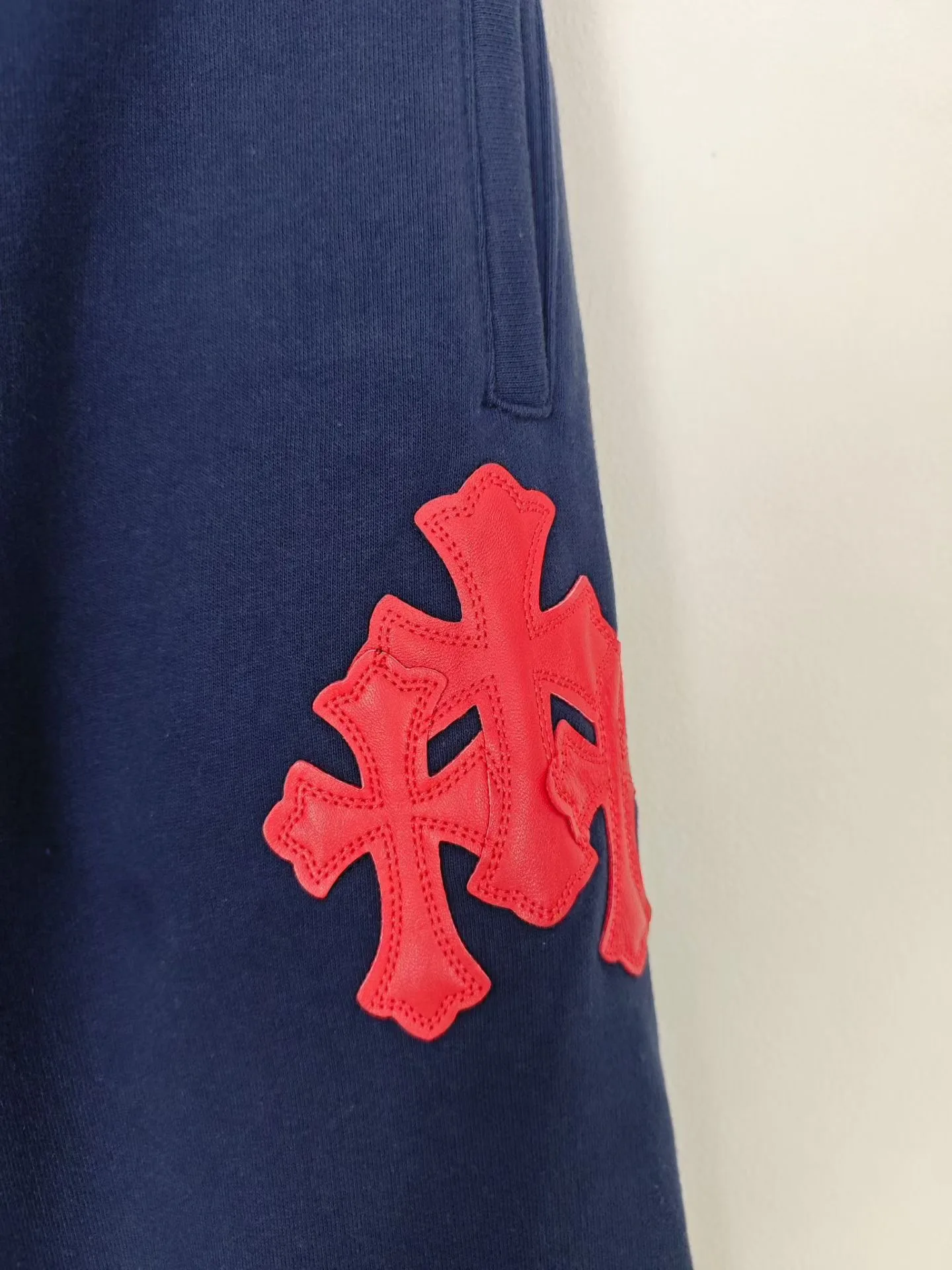 CH Paper Jam Cemetery Cross Patch Sweatpants — ビュー 7