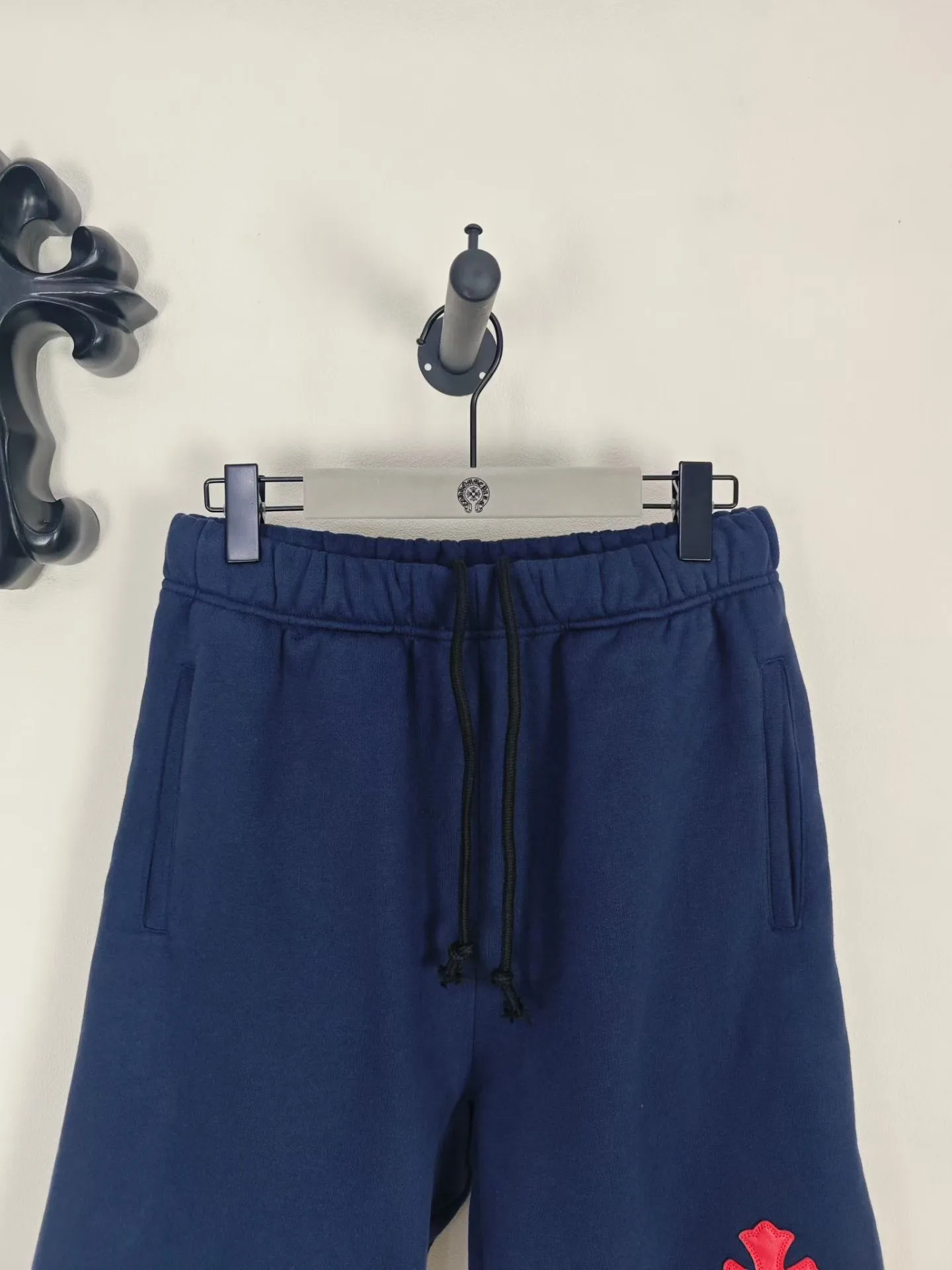 CH Paper Jam Cemetery Cross Patch Sweatshorts — 보기 3