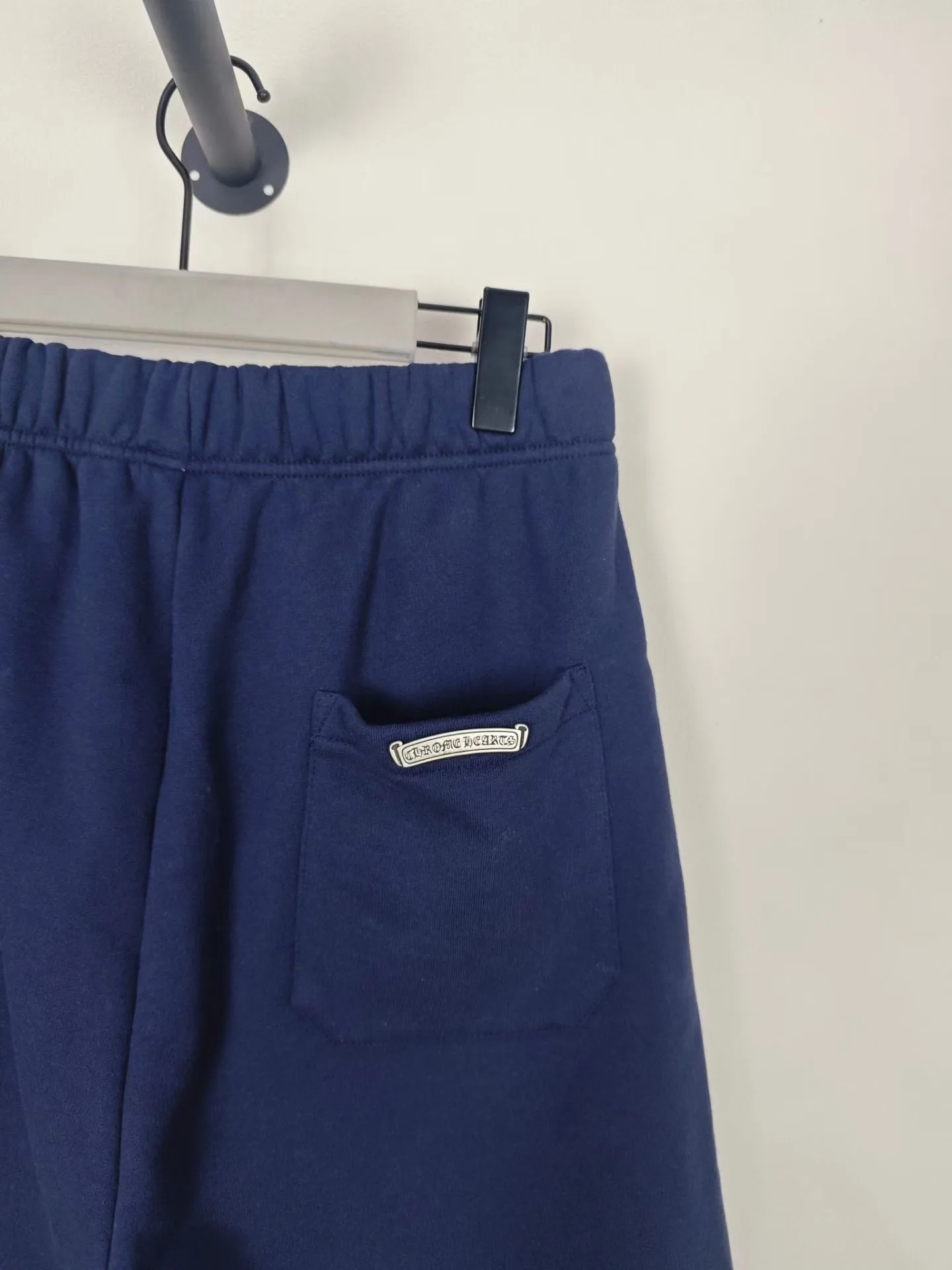 CH Paper Jam Cemetery Cross Patch Sweatshorts — 보기 4