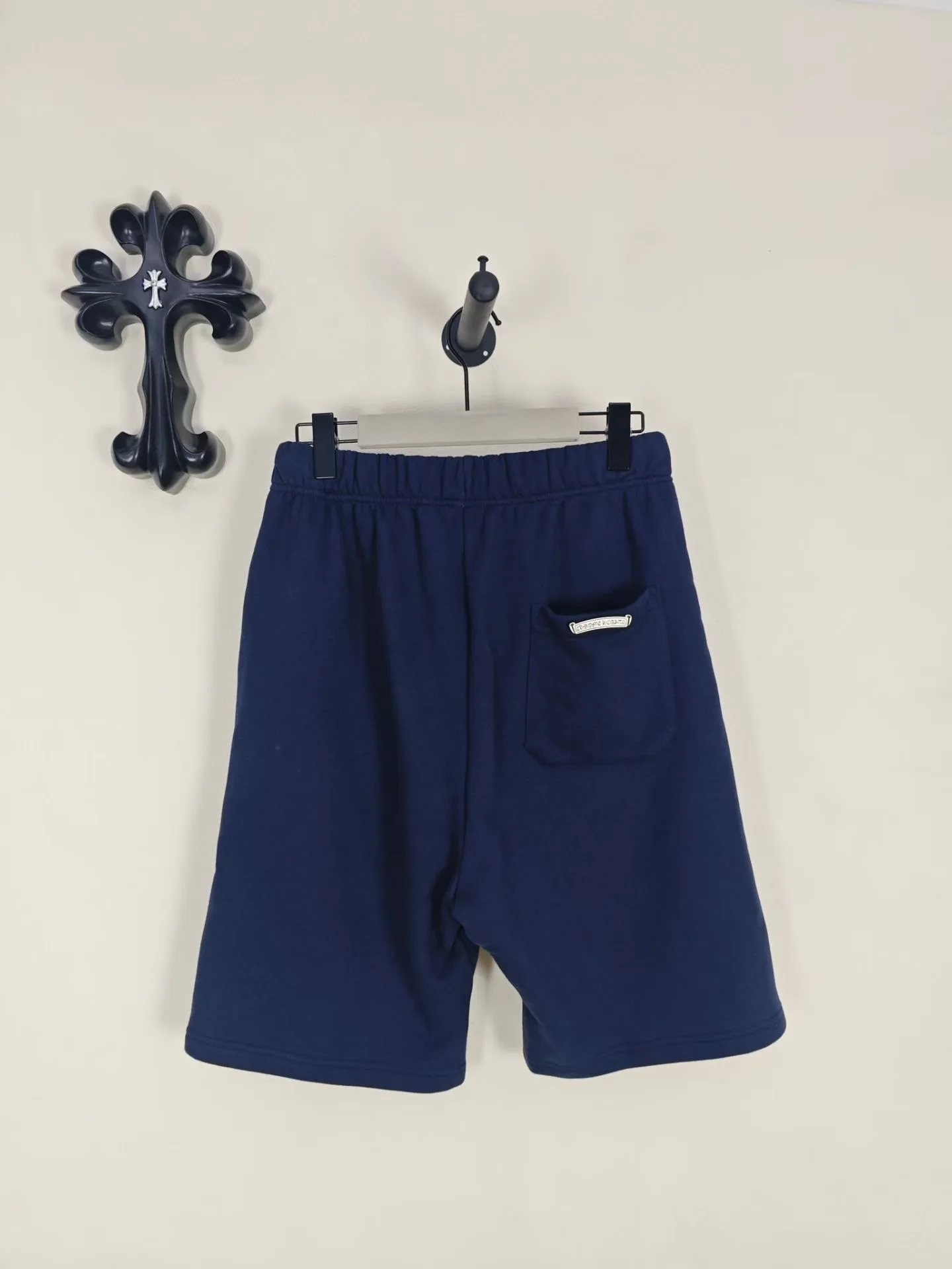 CH Paper Jam Cemetery Cross Patch Sweatshorts — 보기 6