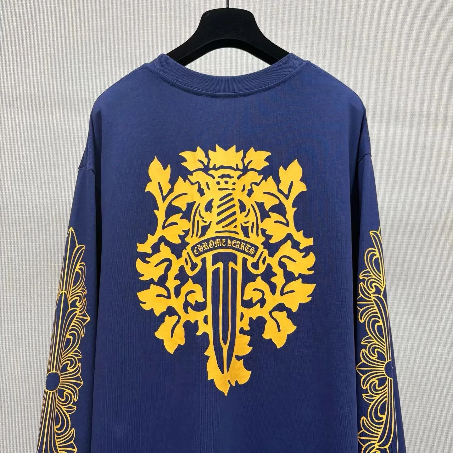 Chrome Hearts Yellow on Navy Blue Dagger Long Sleeve — 보기 2