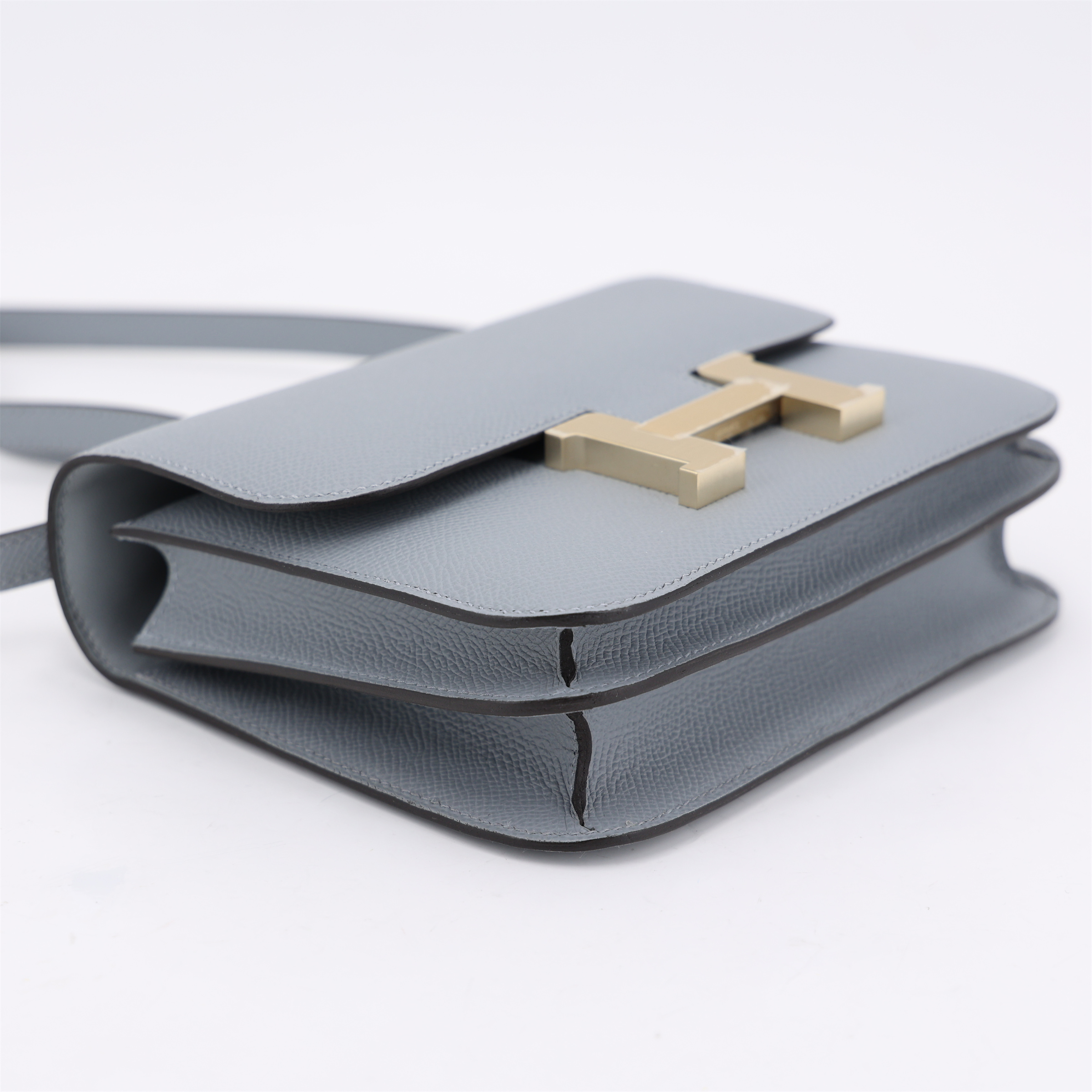 Hermès Constance Mini 19 Epsom (France) Gris Pantin (P0) Brushed Gold — view 3