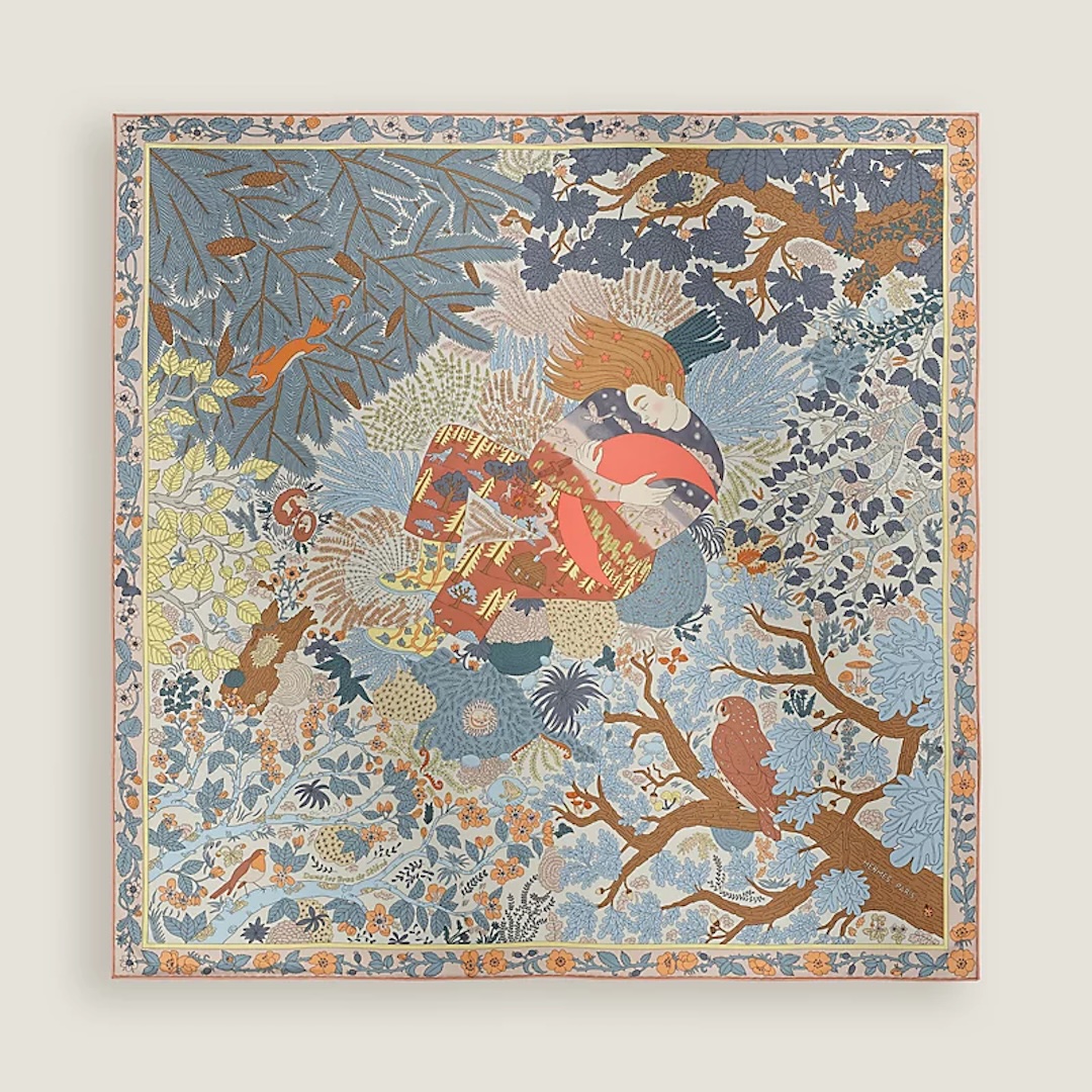 Dans les Bras de Selene scarf 140 — view 3