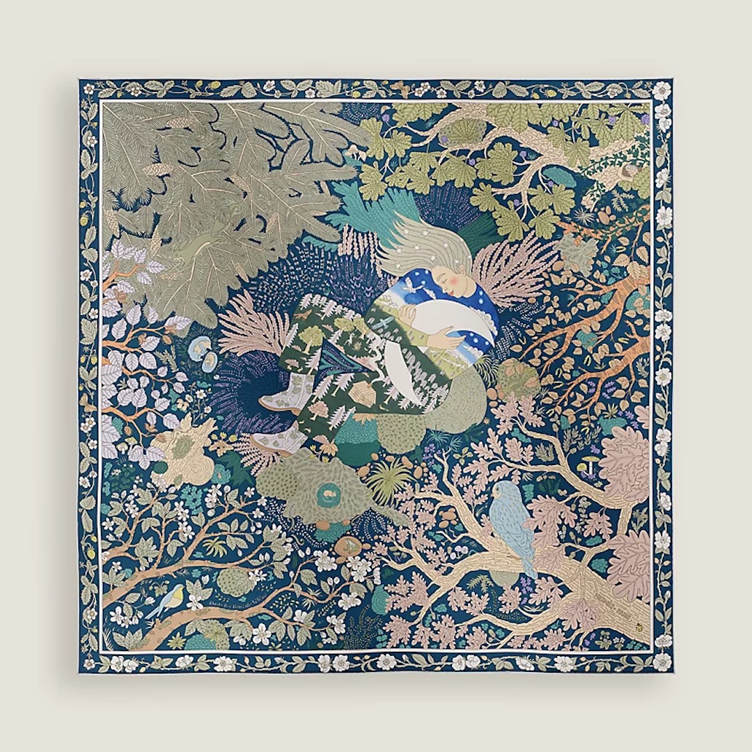 Dans les Bras de Selene scarf 140 — view 5