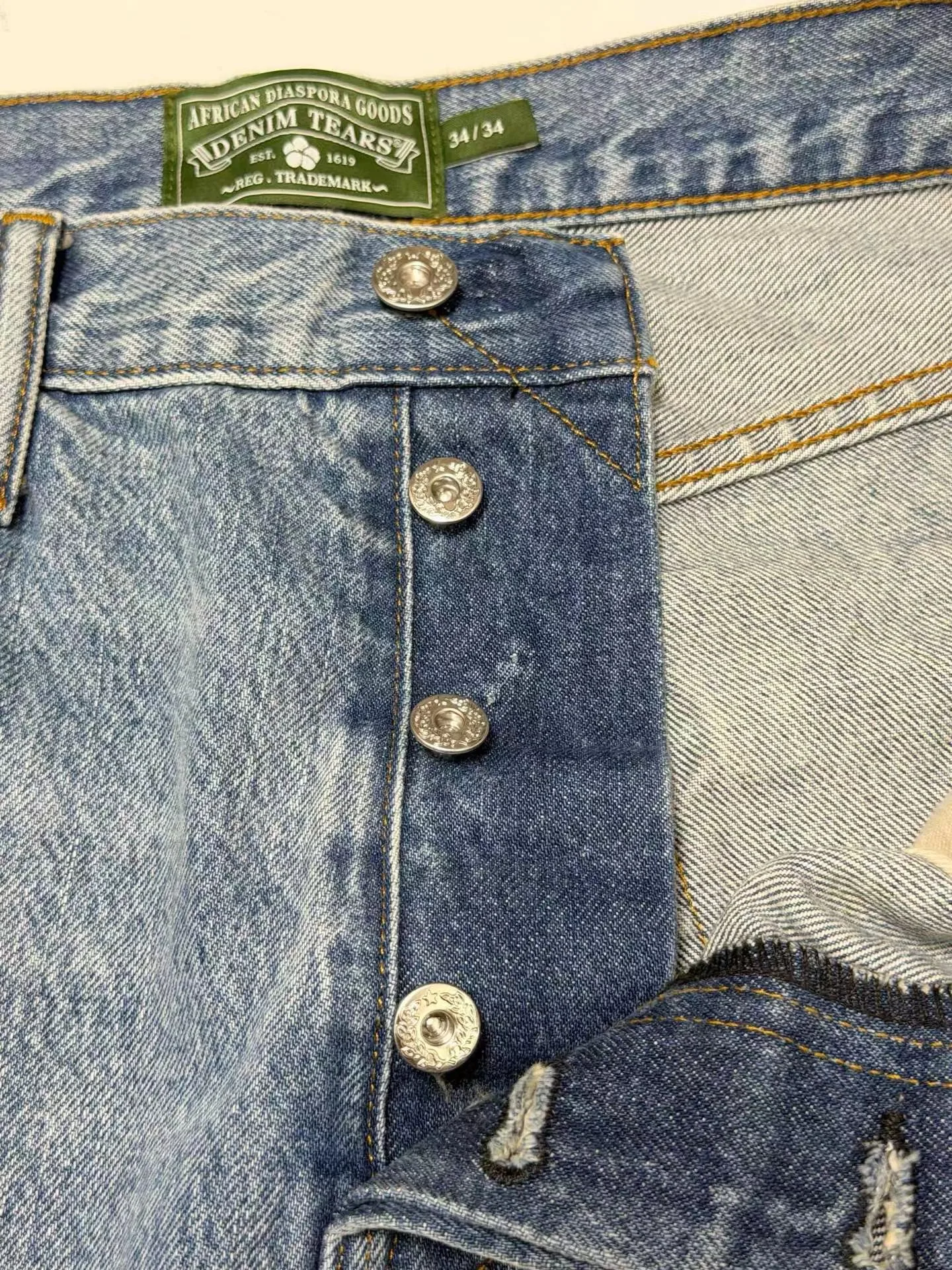 Denim Tears Baggy Cotton Wreath Denim Pants (Washed Blue) — ビュー 2