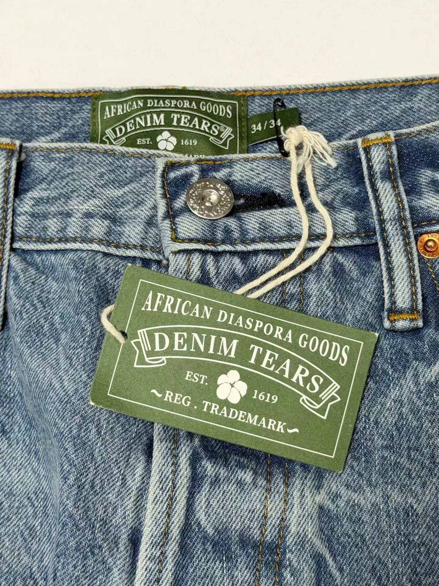 Denim Tears Baggy Cotton Wreath Denim Pants (Washed Blue) — ビュー 8