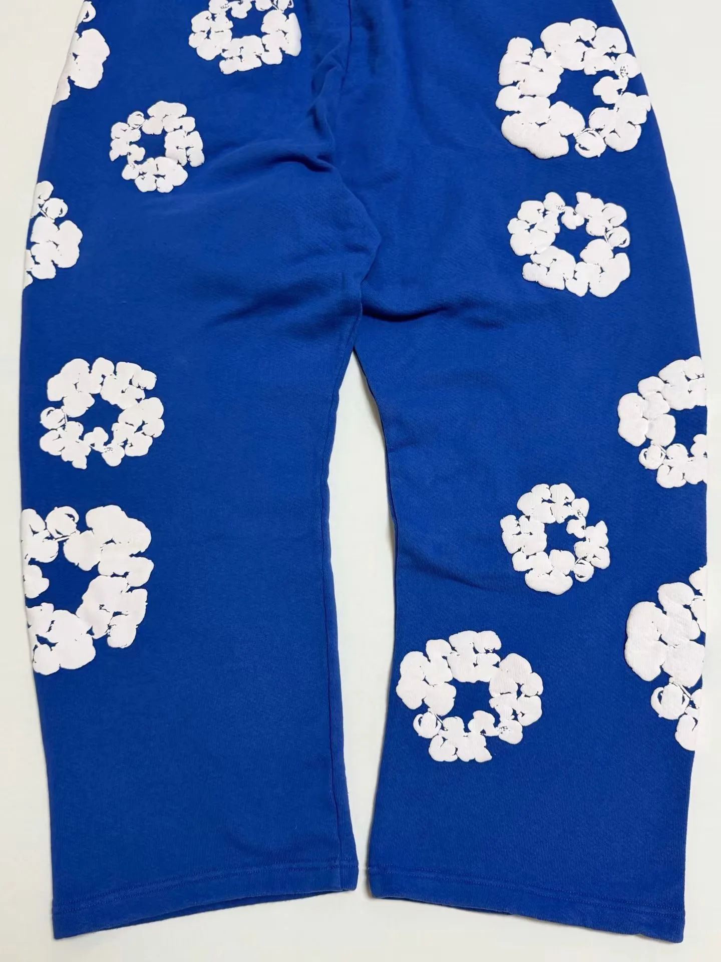 Denim Tears Cotton Wreath Baggy Sweatpants (Blue) — 보기 4