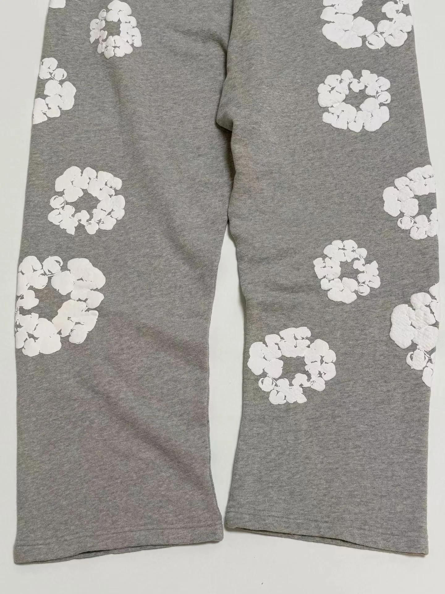 Denim Tears Cotton Wreath Baggy Sweatpants (Grey) — view 4