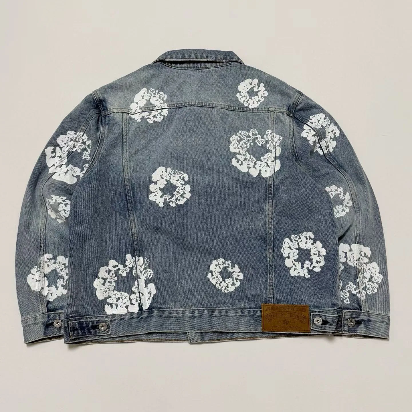 Denim Tears Cotton Wreath Denim Jacket Light Wash — 图 7