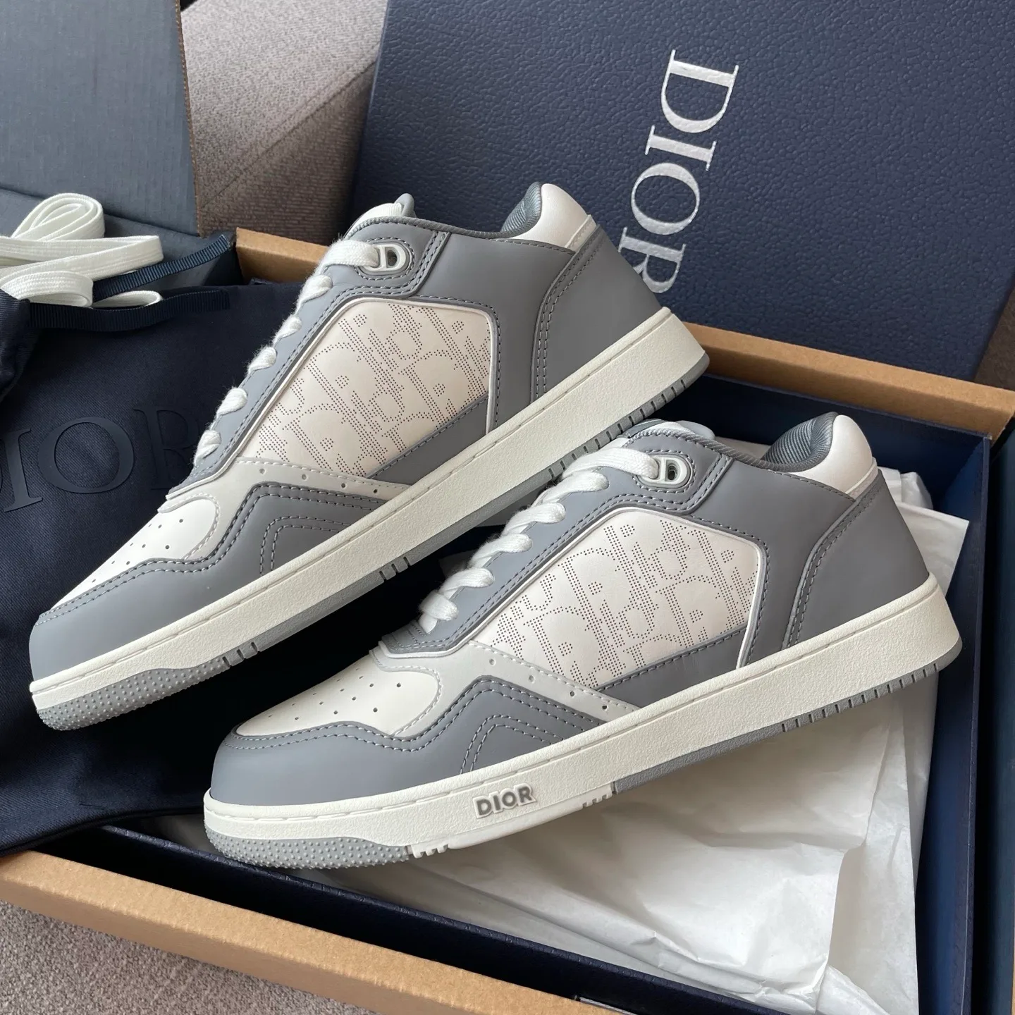 Dior B27 Uptown Low-Top Dior Oblique Galaxy Leather Sneaker (White/Dark Grey)