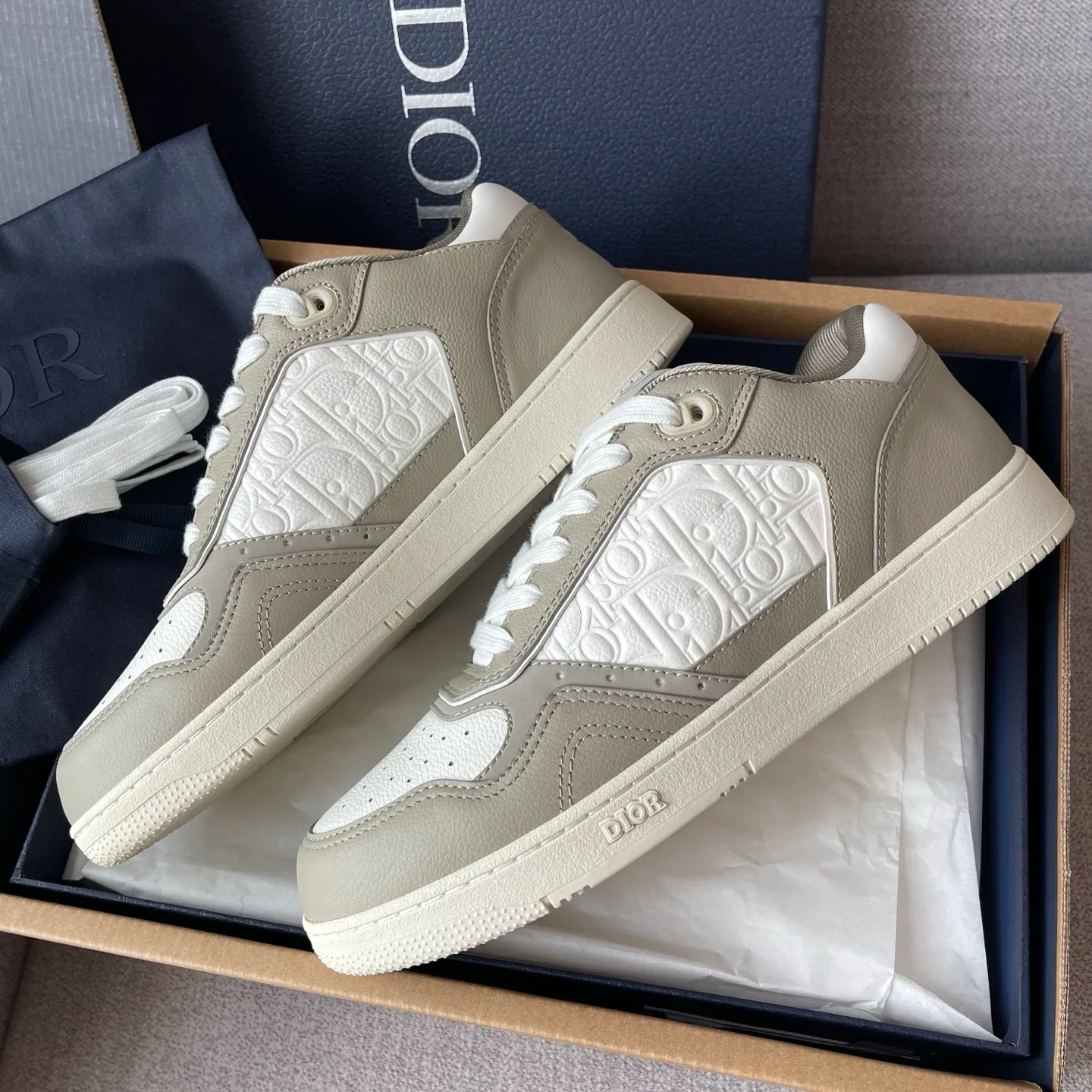 Dior B27 Uptown Low Top Grained Leather Sneaker (Beige/White)