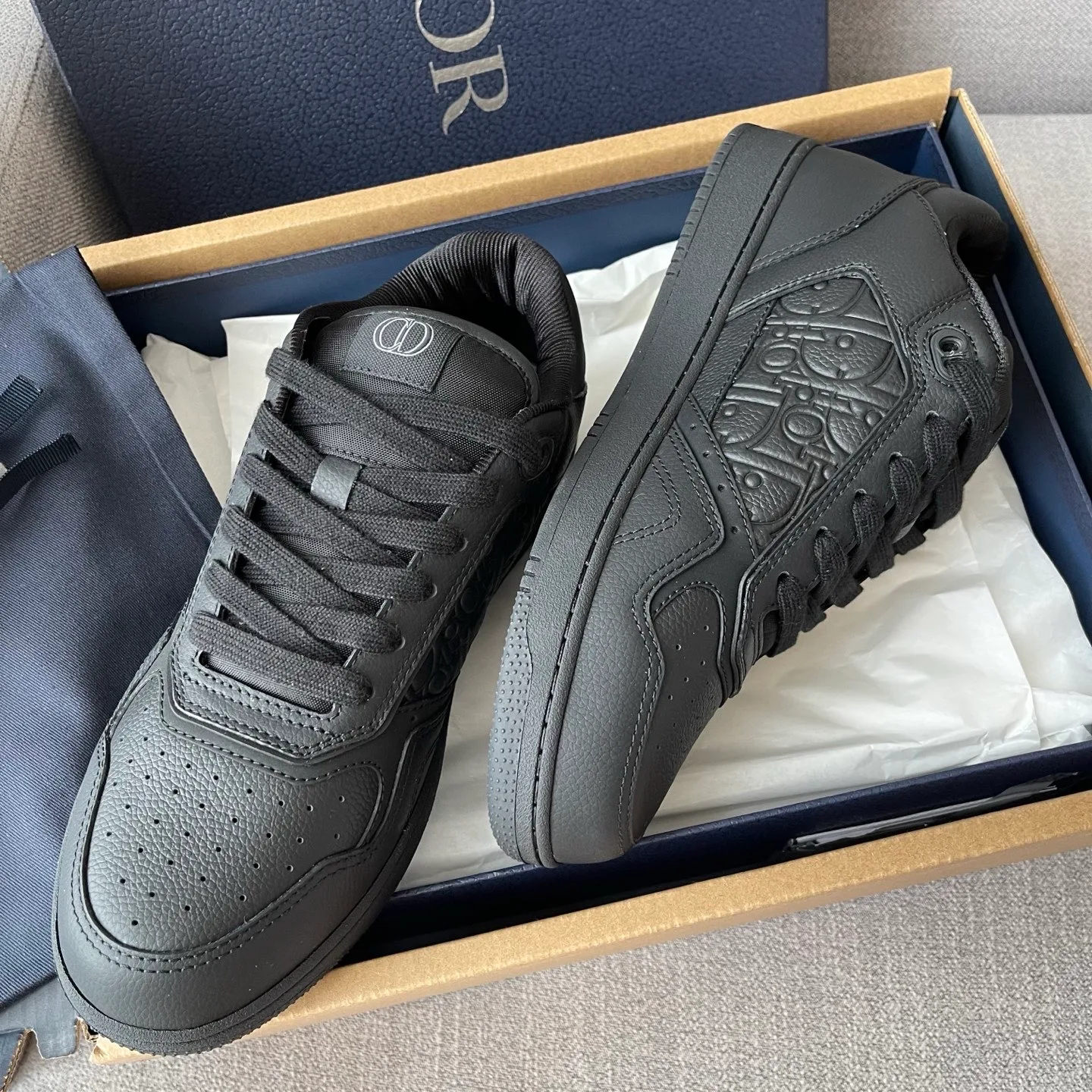 Dior B27 Uptown Low Top Grained Leather Sneaker (Black/Black) — 보기 6