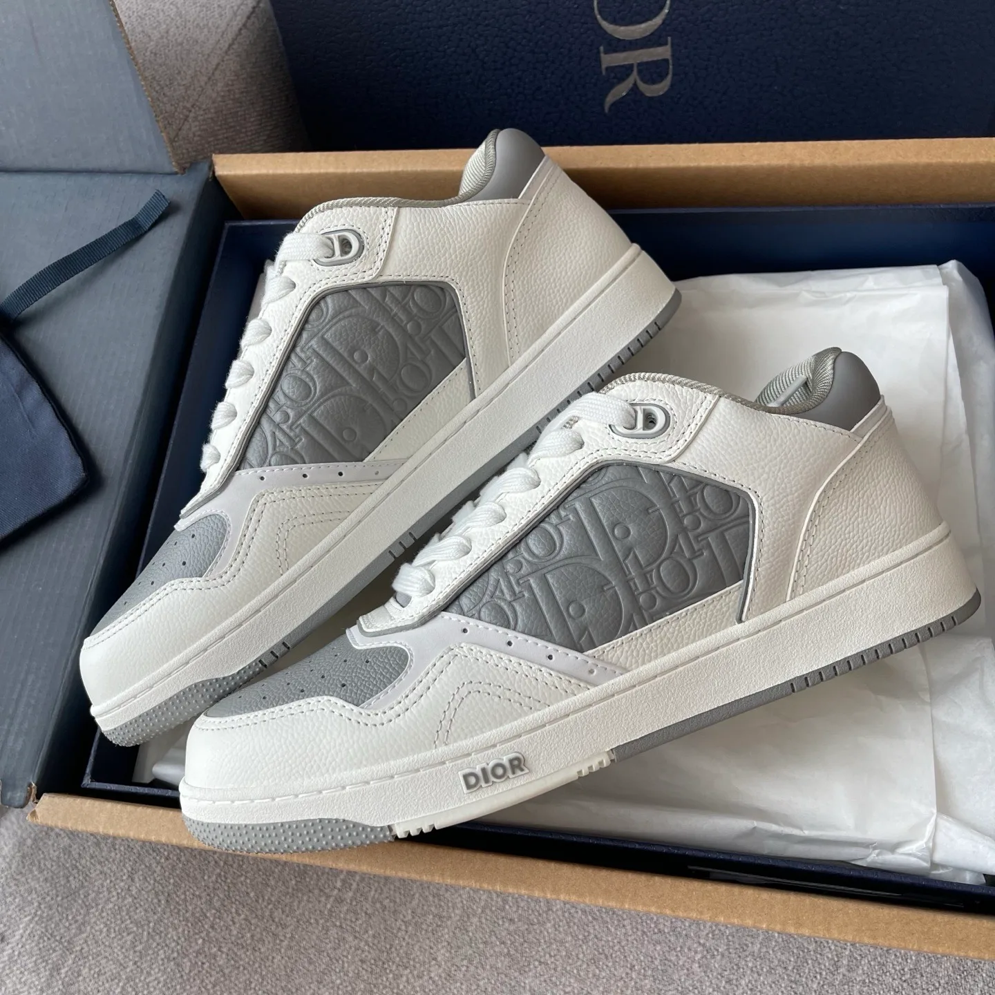 Dior B27 Uptown Low Top Grained Leather Sneaker (White/Grey)