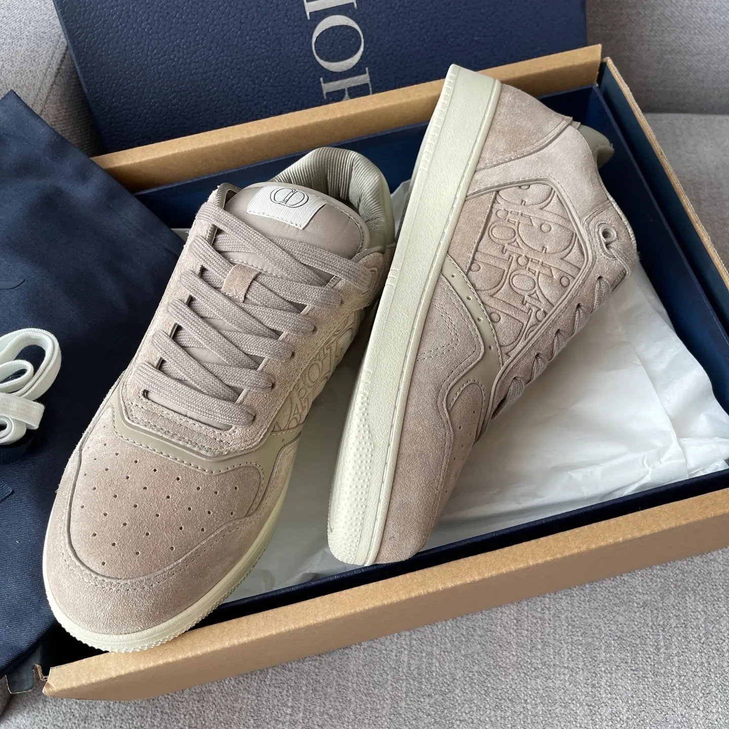 Dior B27 Uptown Low Top Grained Suede Sneaker (Khaki/Khaki) — 보기 5