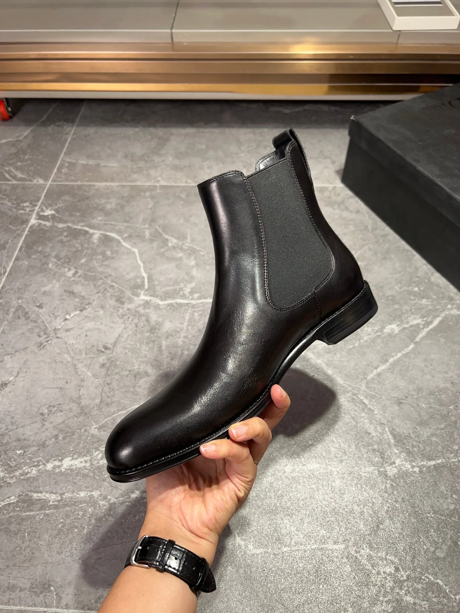 Dior Chelsea Boots (Black) — ビュー 4