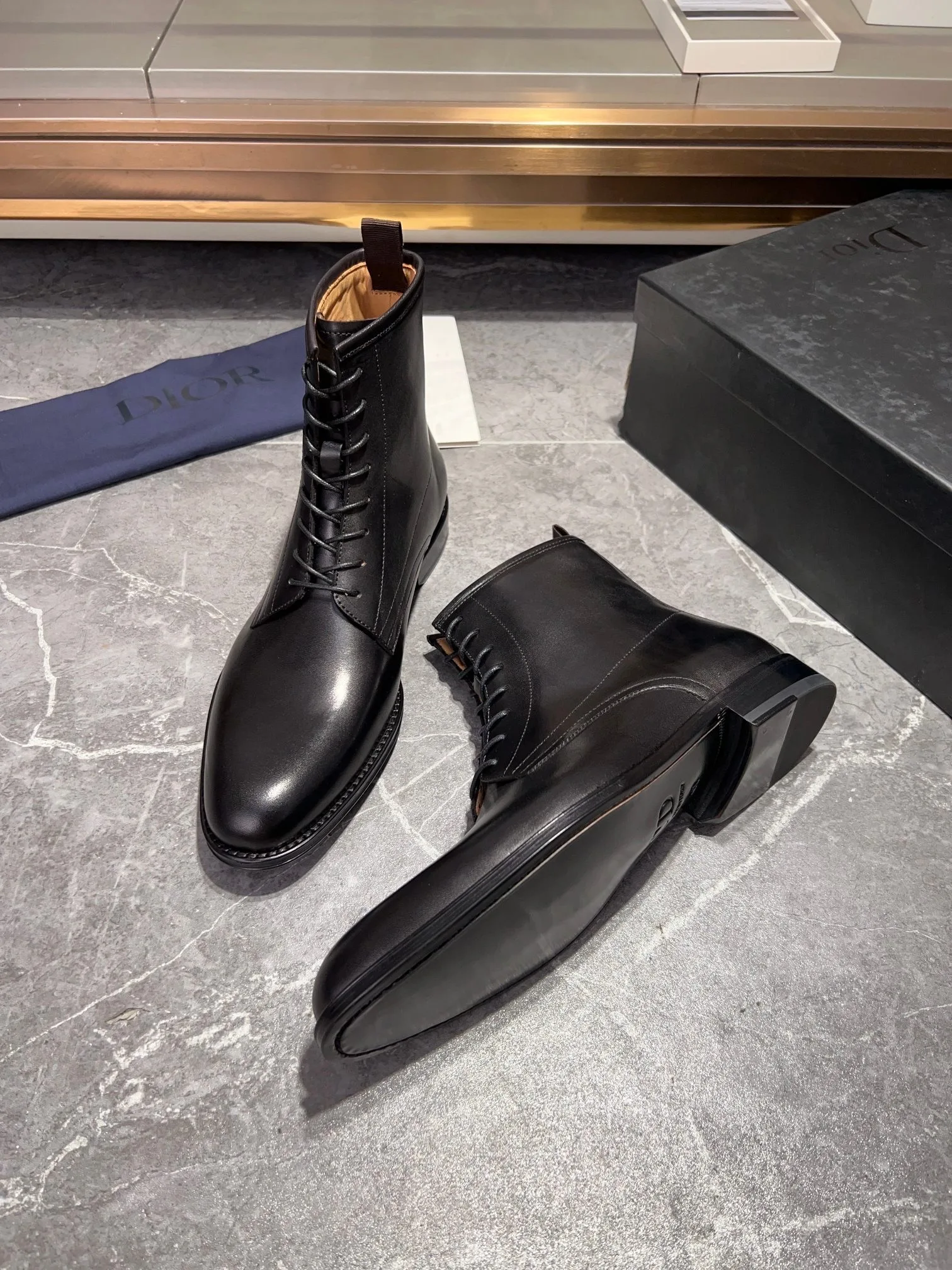 Dior Explorer Boots (Black) — ビュー 9